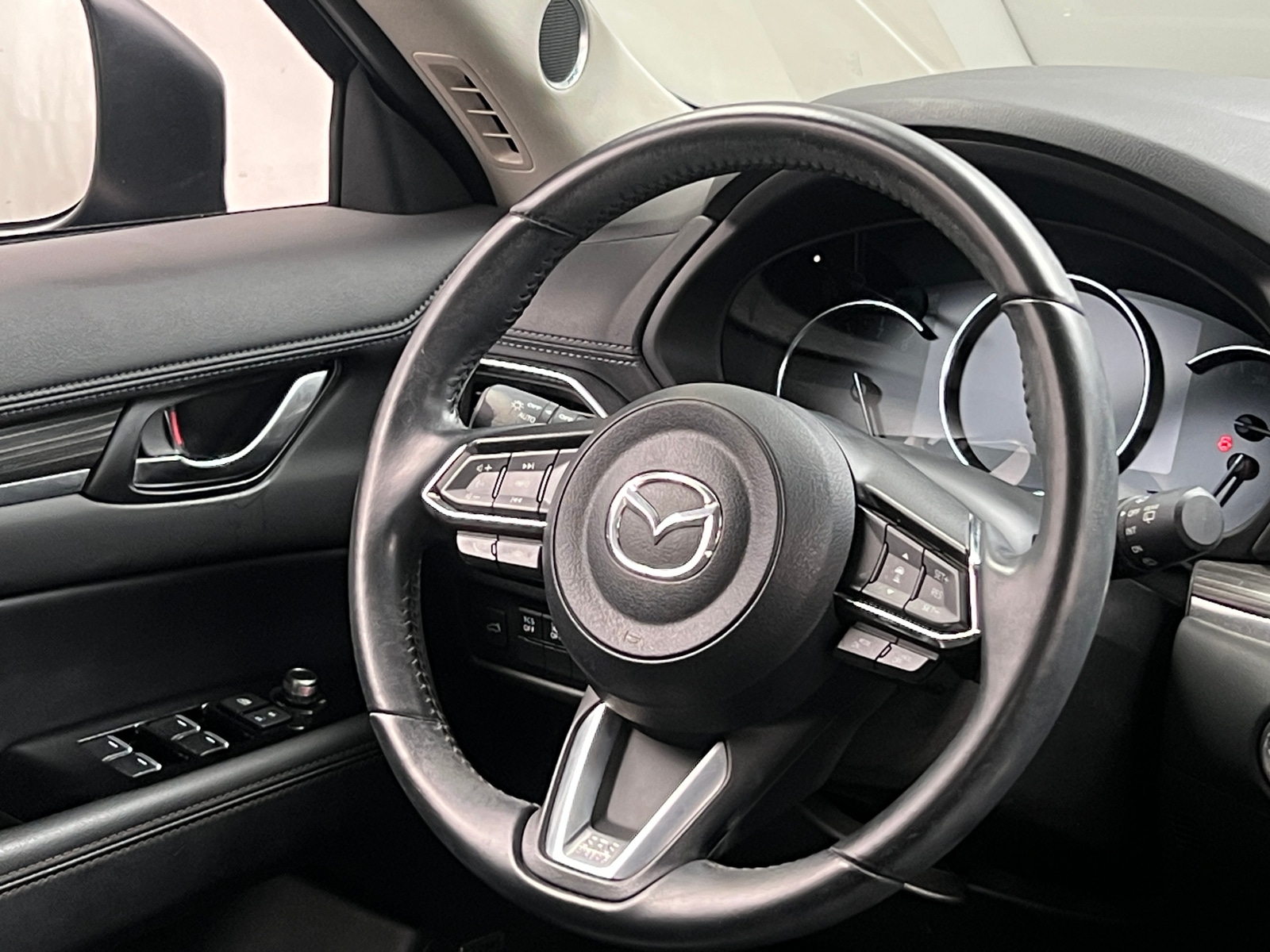 Thumbnail: 2020 Mazda CX-5 - 4