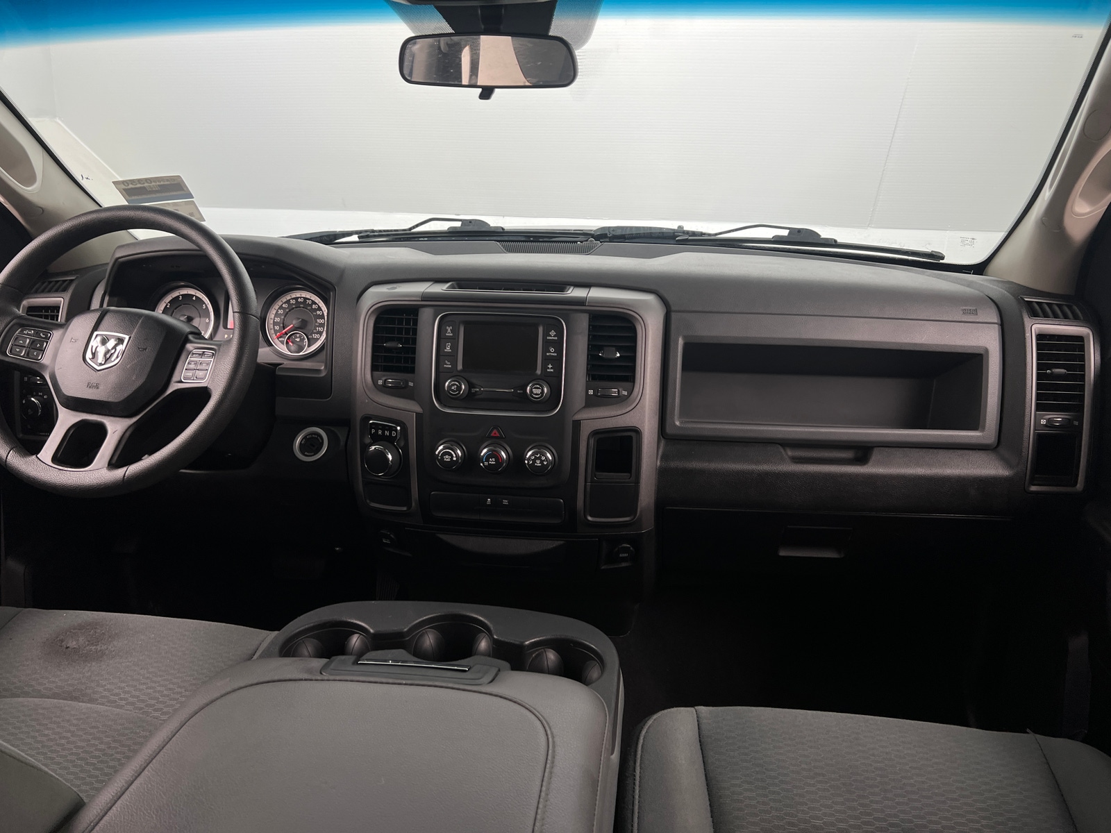 Thumbnail: 2019 RAM 1500 Classic - 3