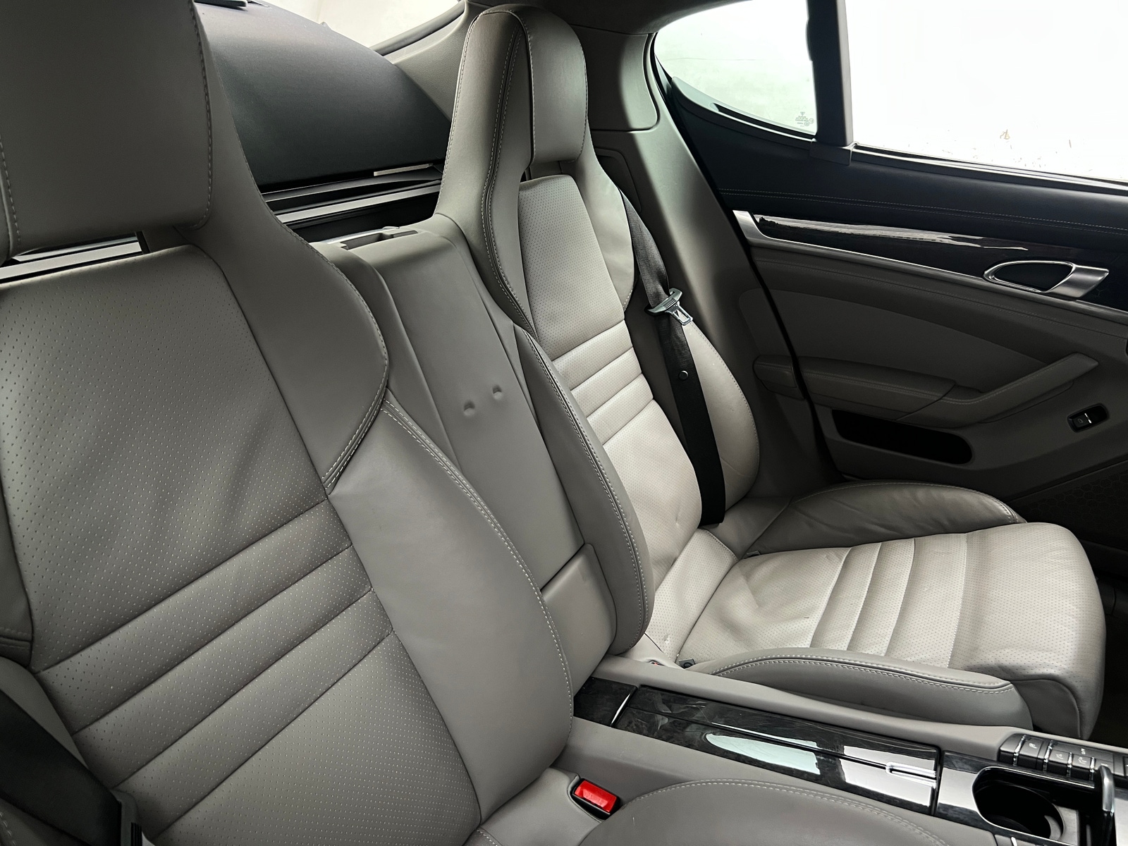 Thumbnail: 2011 Porsche Panamera - 6