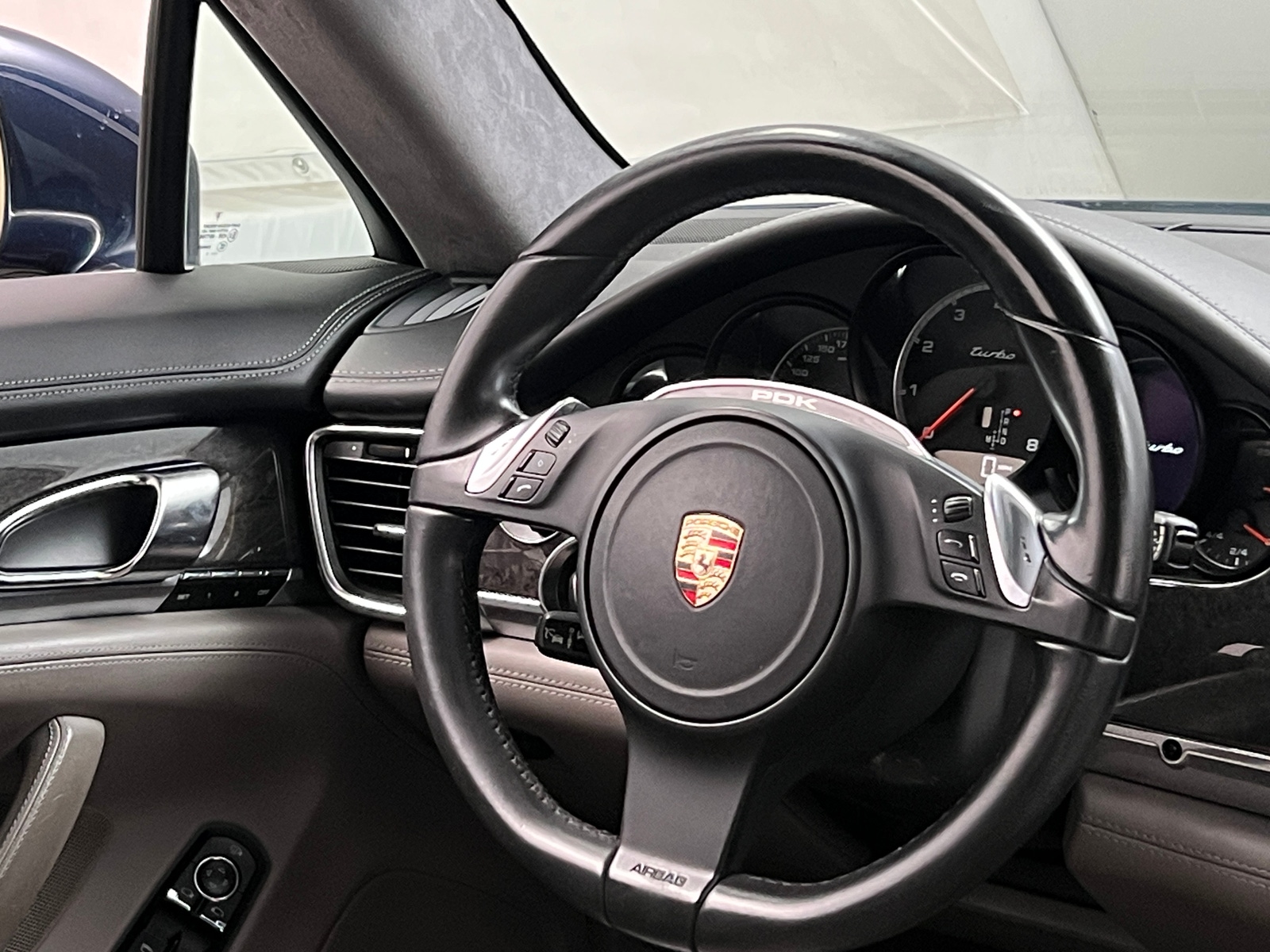 Thumbnail: 2011 Porsche Panamera - 5