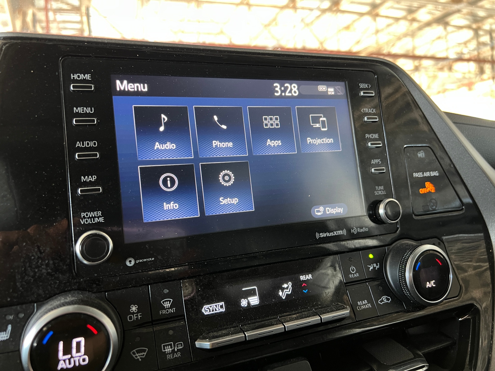 Thumbnail: 2022 Toyota Highlander - 3