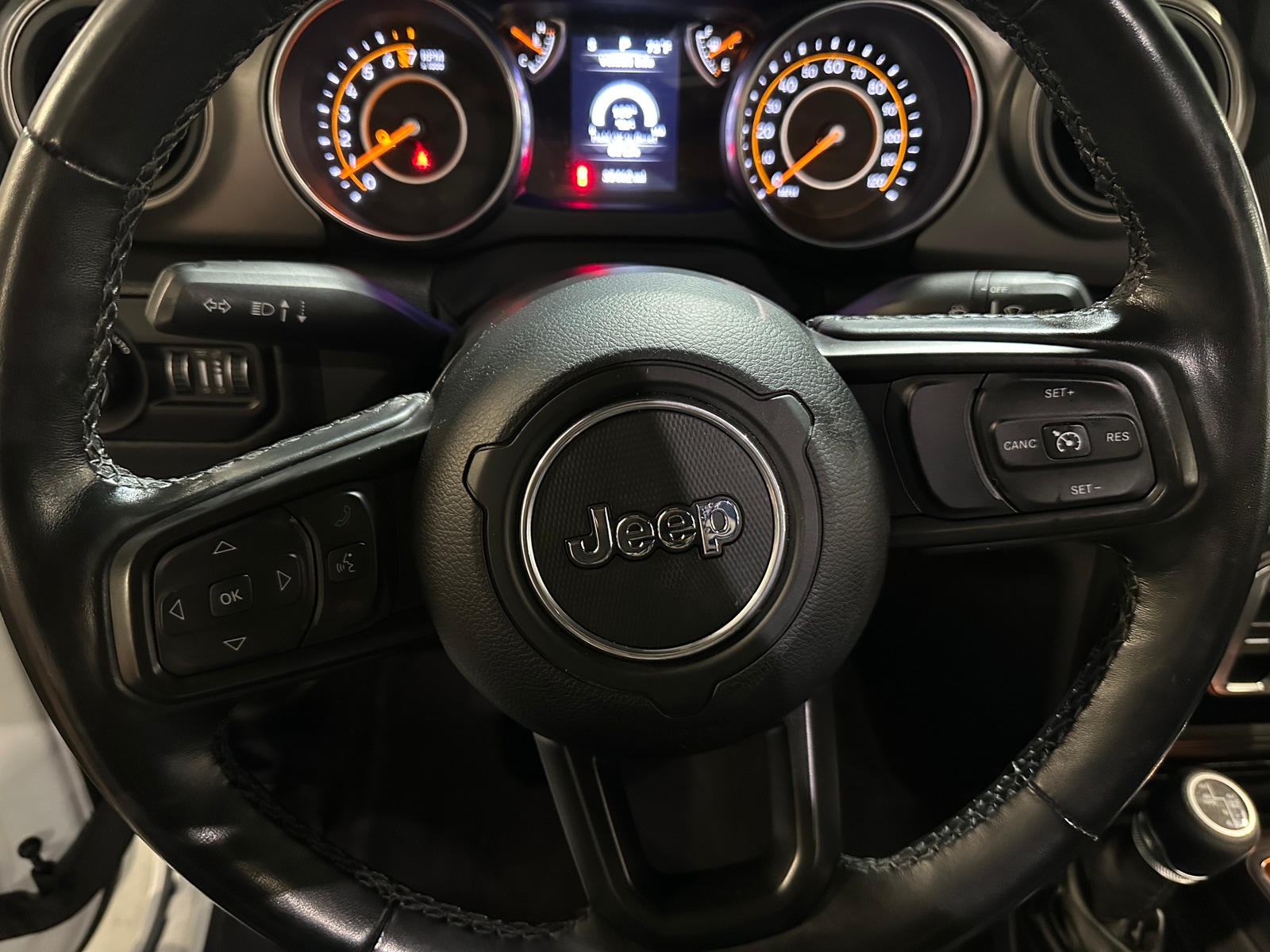 Thumbnail: 2021 Jeep Gladiator - 5