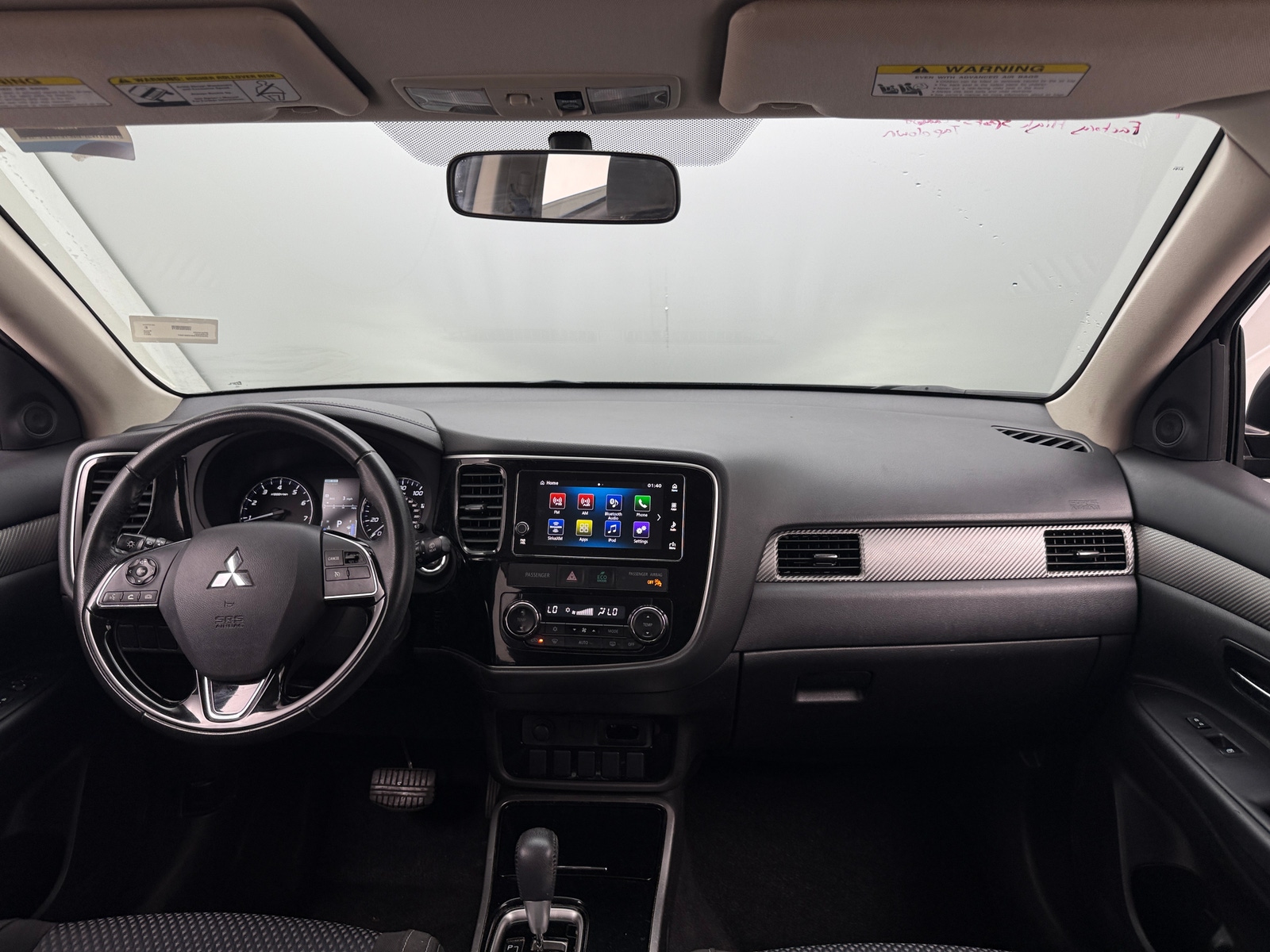 Thumbnail: 2017 Mitsubishi Outlander - 2