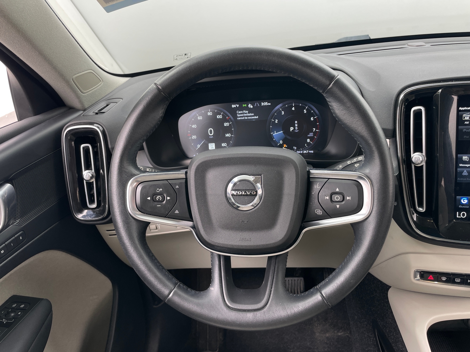 Thumbnail: 2021 Volvo XC40 - 4