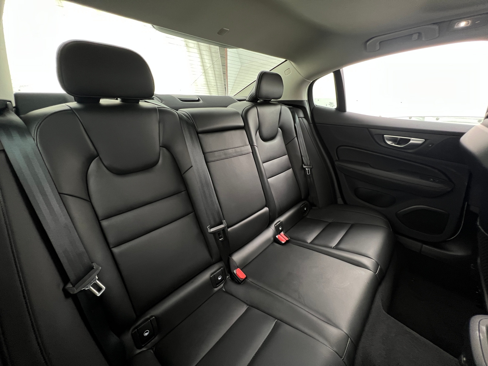 Thumbnail: 2025 Volvo S60 - 5