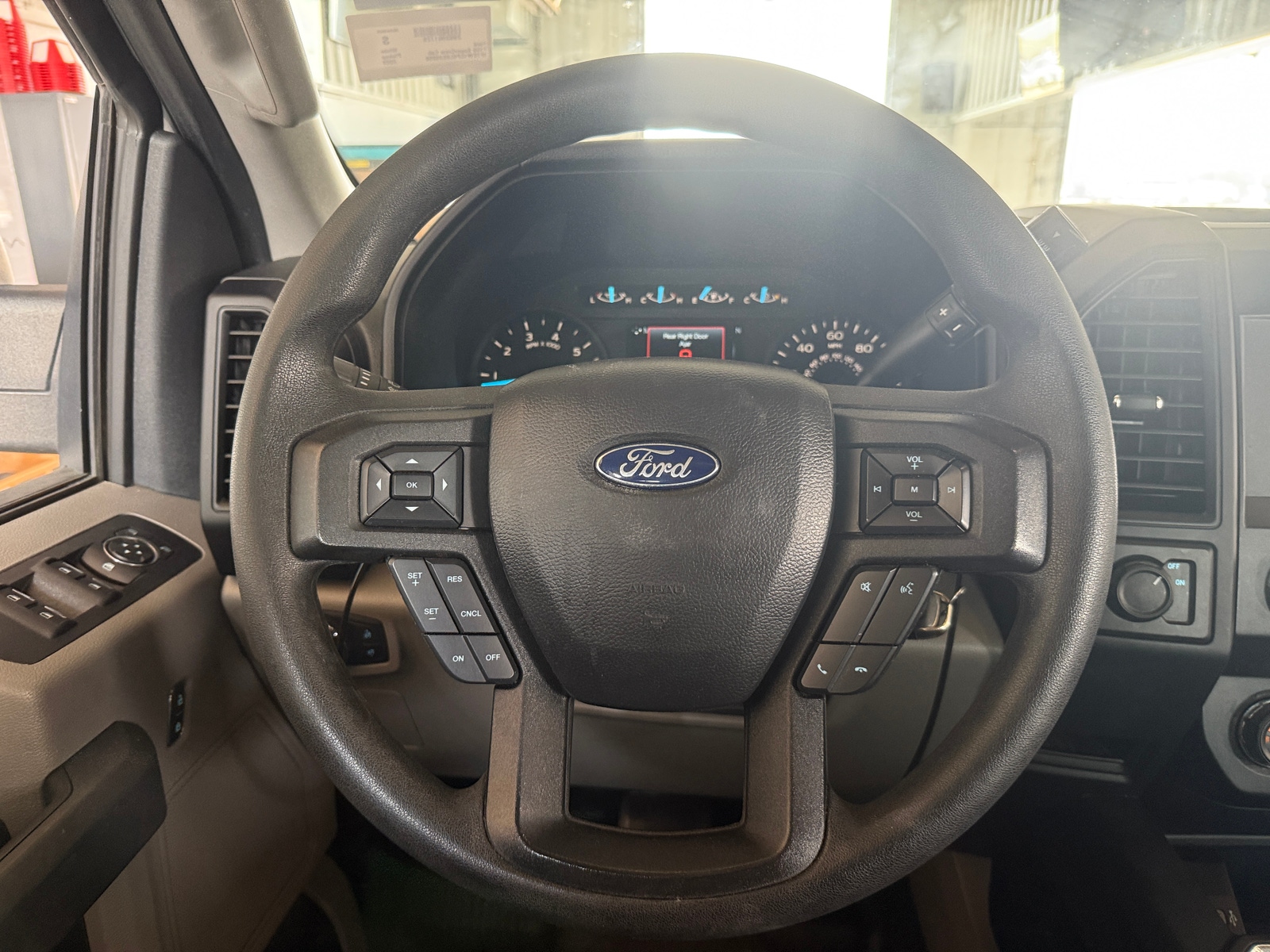 Thumbnail: 2020 Ford Econoline - 5
