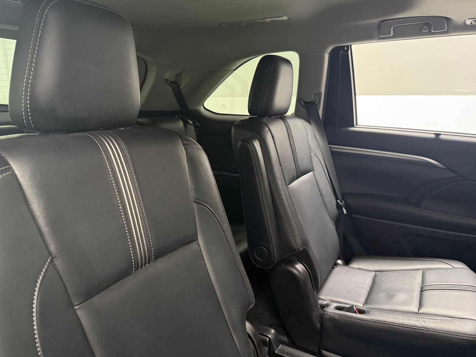 Thumbnail: 2017 Toyota Highlander - 5