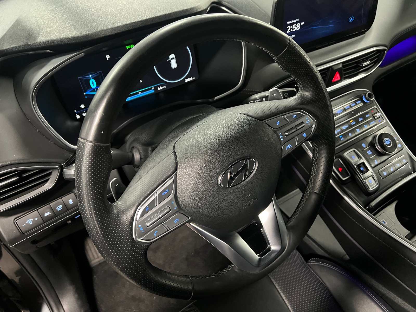 Thumbnail: 2022 Hyundai Santa Fe - 4
