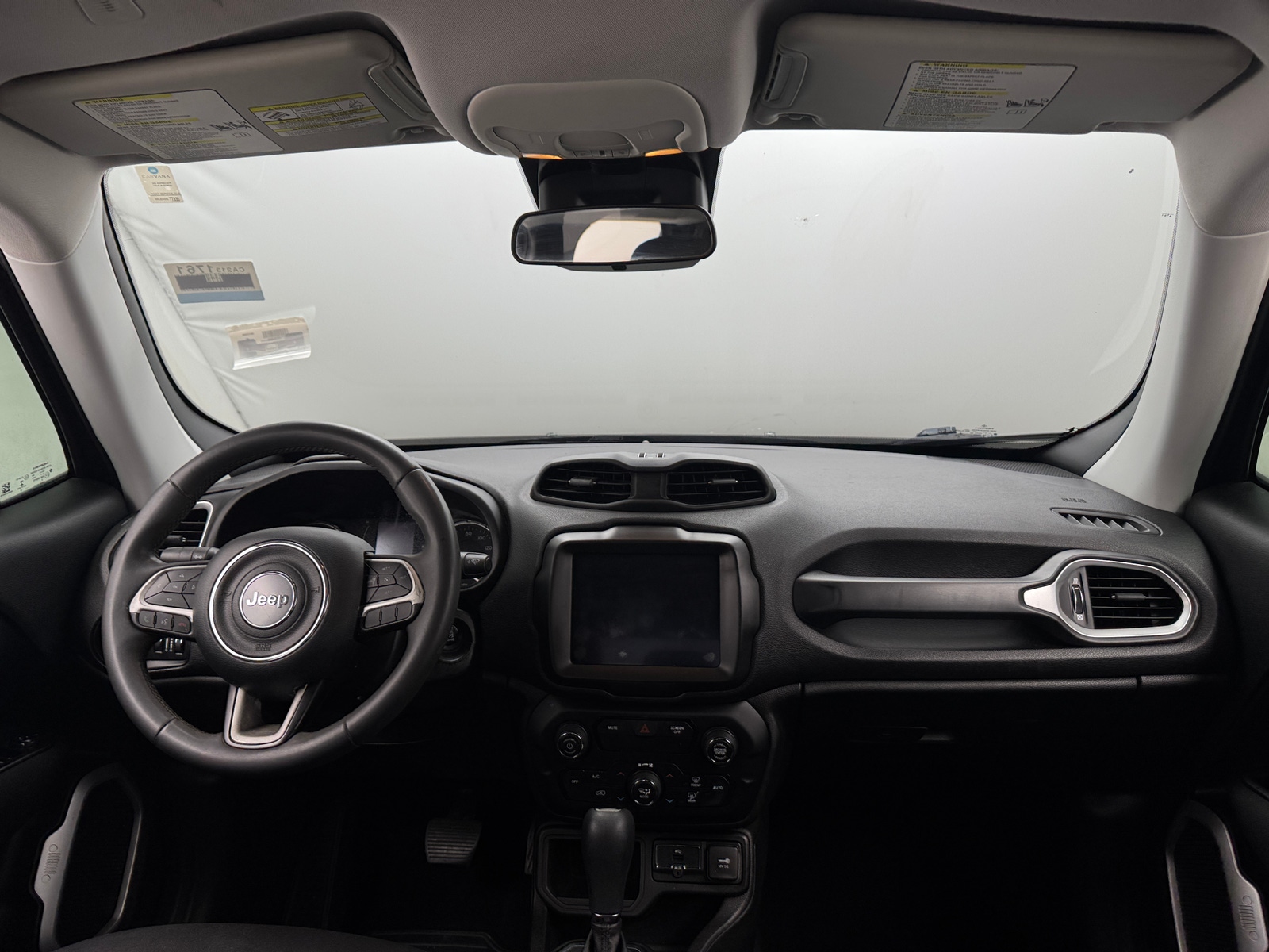 Thumbnail: 2018 Jeep Renegade - 3