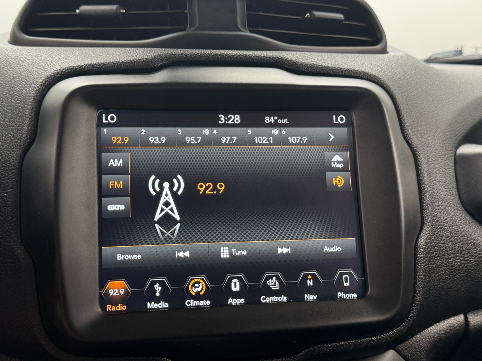 Thumbnail: 2018 Jeep Renegade - 4