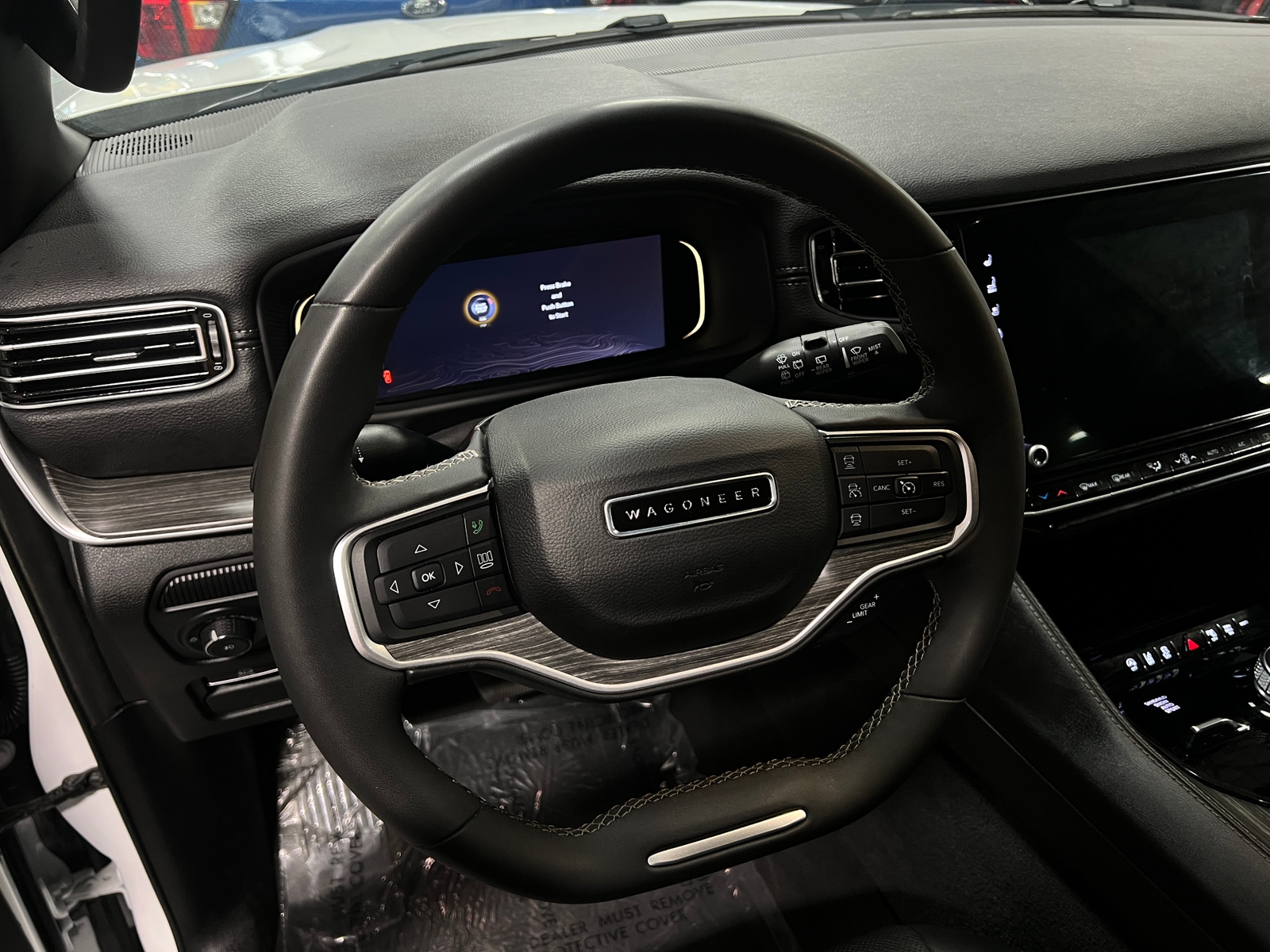 Thumbnail: 2024 Jeep Wagoneer - 4