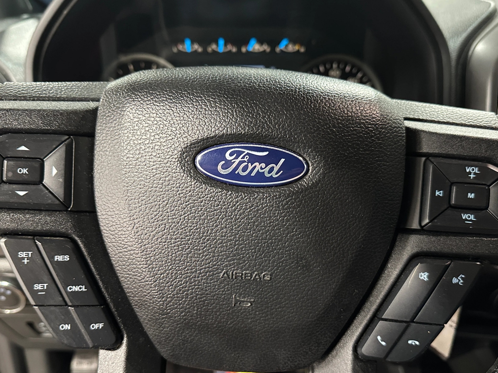 Thumbnail: 2017 Ford Econoline - 5