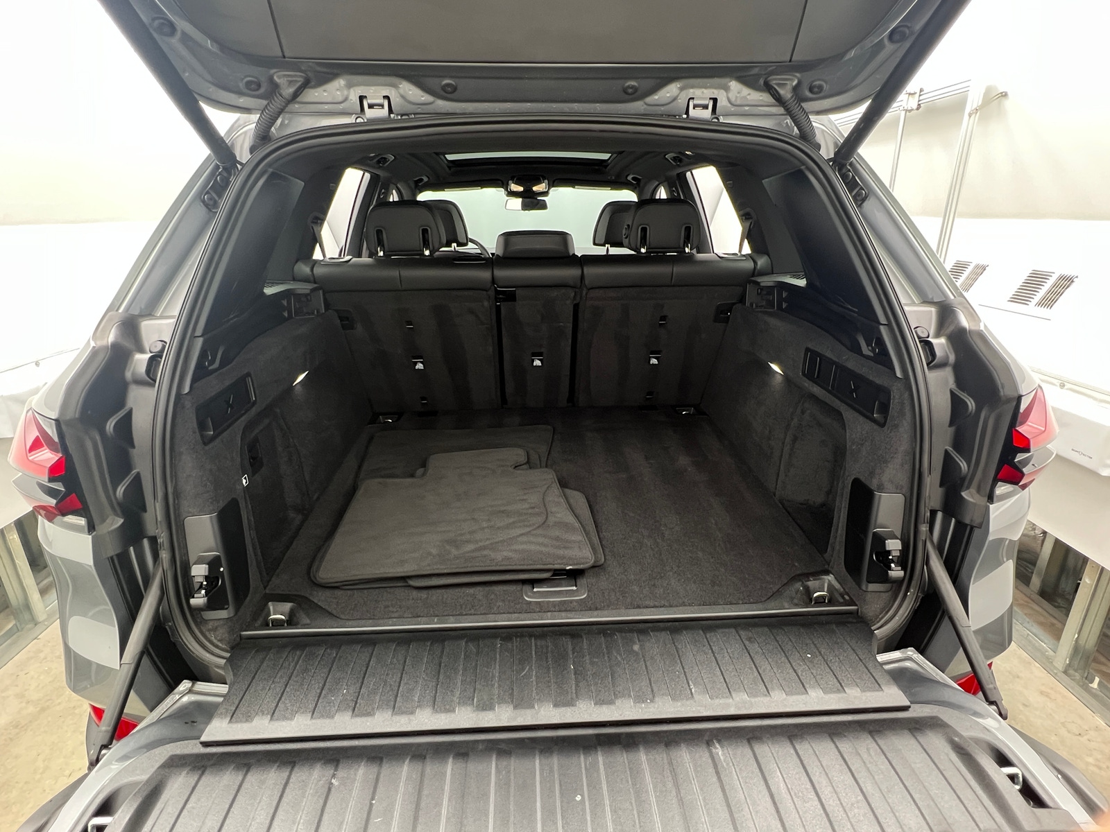 Thumbnail: 2024 BMW X5 - 6
