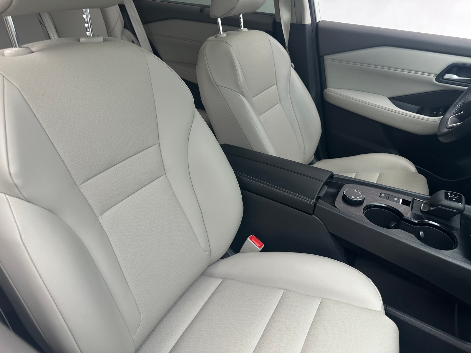 Thumbnail: 2023 Nissan Rogue - 2