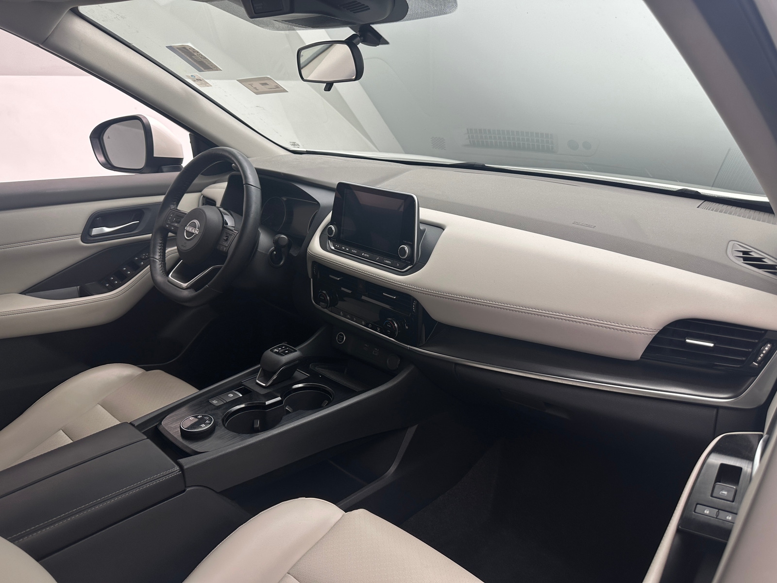 Thumbnail: 2023 Nissan Rogue - 3