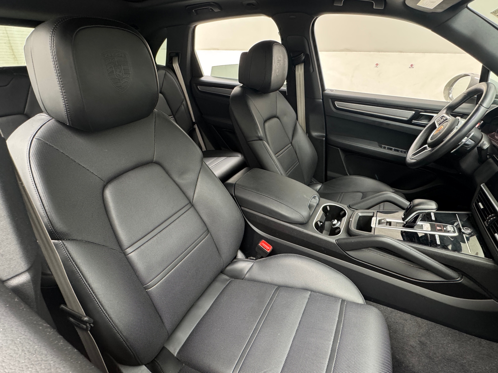 Thumbnail: 2022 Porsche Cayenne - 2