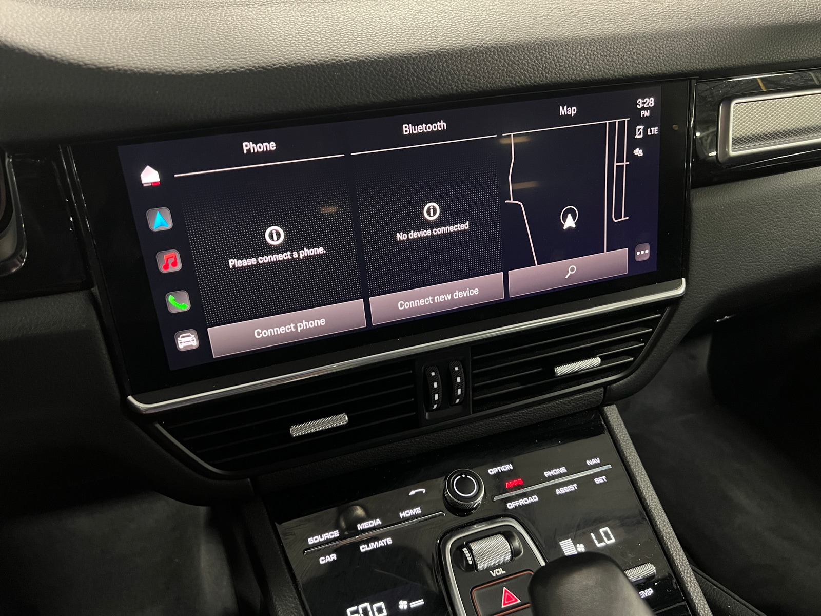 Thumbnail: 2022 Porsche Cayenne - 4
