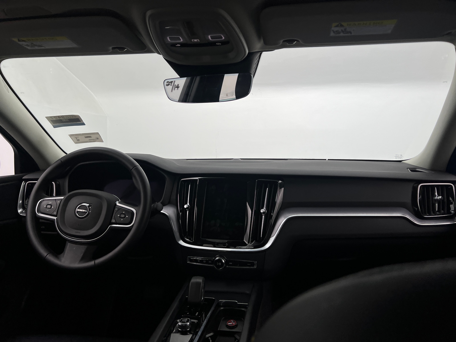 Thumbnail: 2025 Volvo S60 - 2