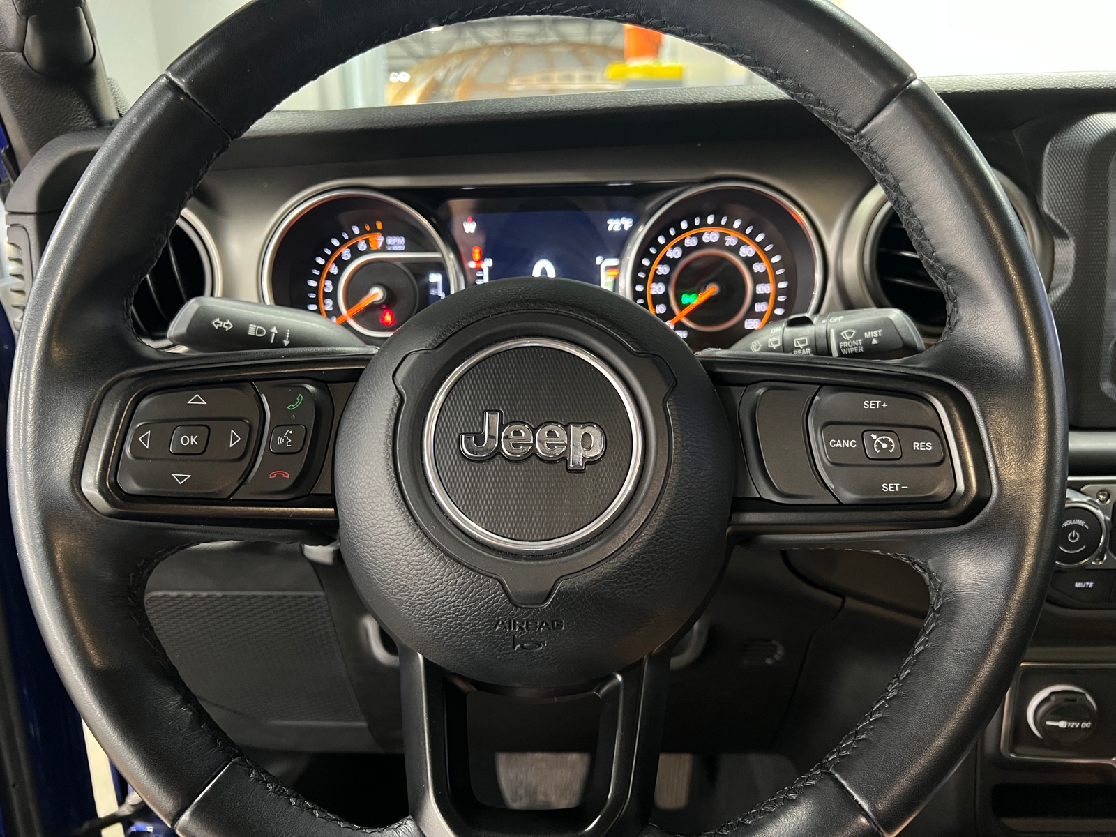 Thumbnail: 2019 Jeep Wrangler - 5
