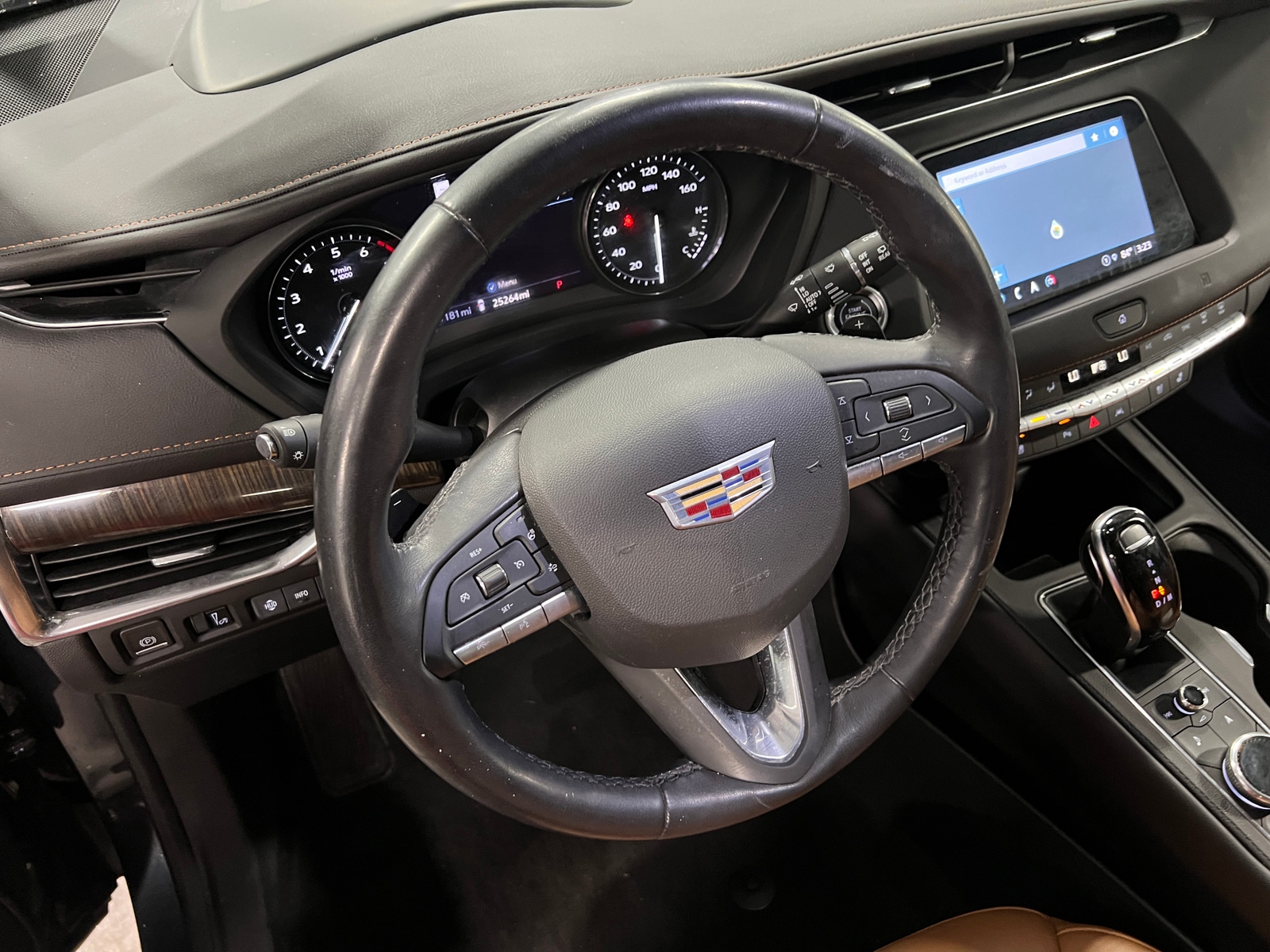 Thumbnail: 2021 Cadillac XT4 - 4
