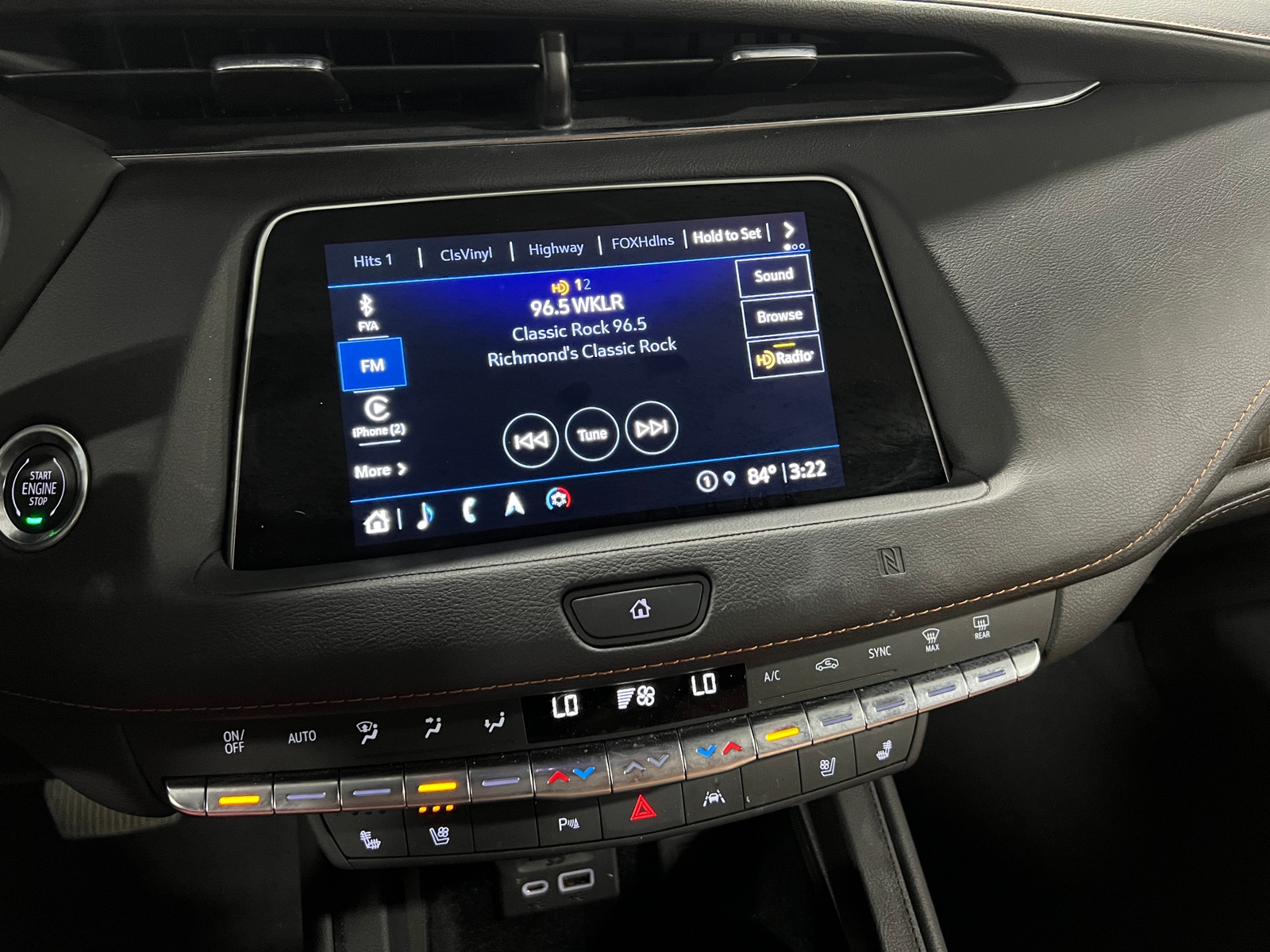 Thumbnail: 2021 Cadillac XT4 - 3