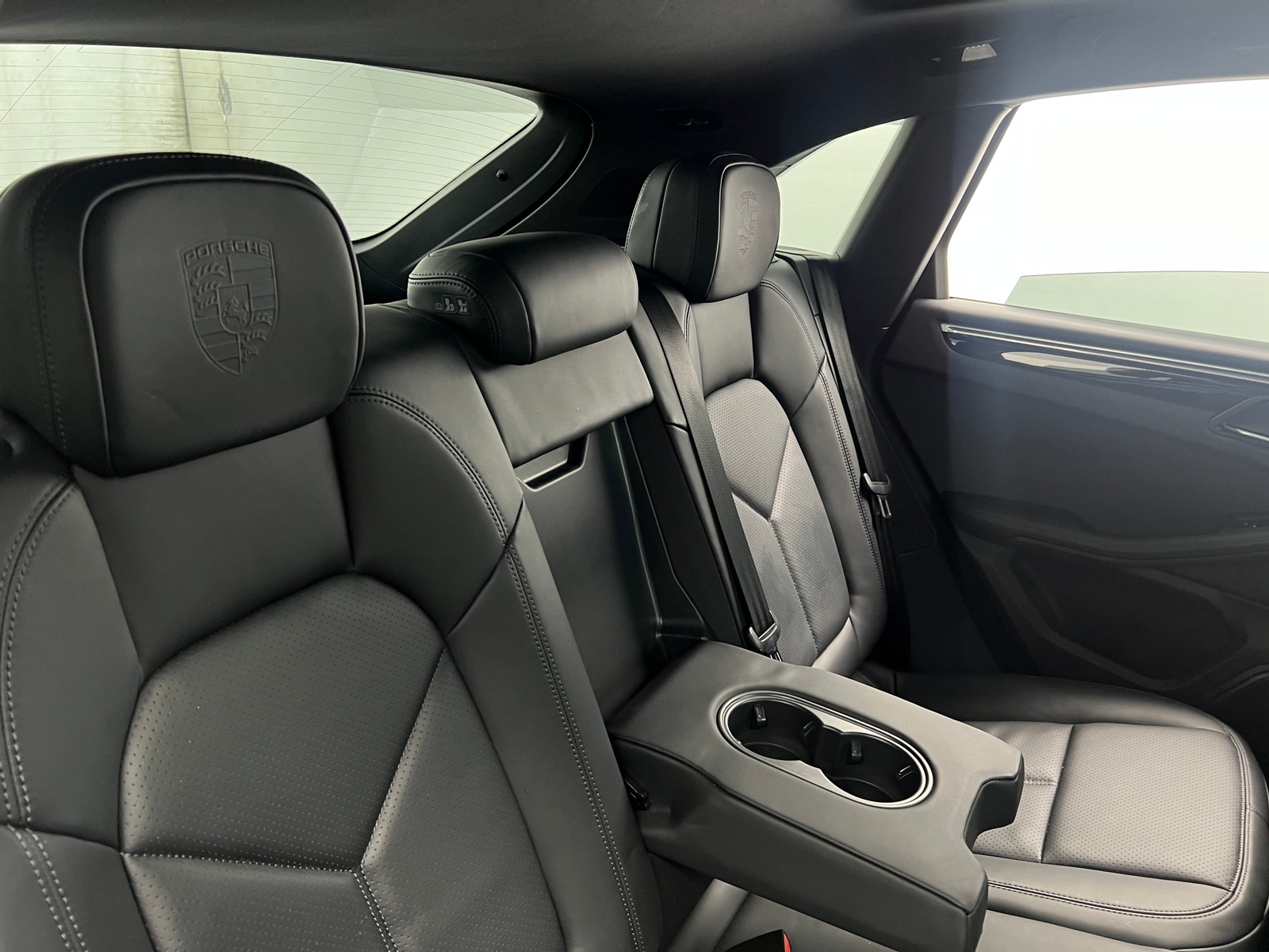 Thumbnail: 2023 Porsche Macan - 5