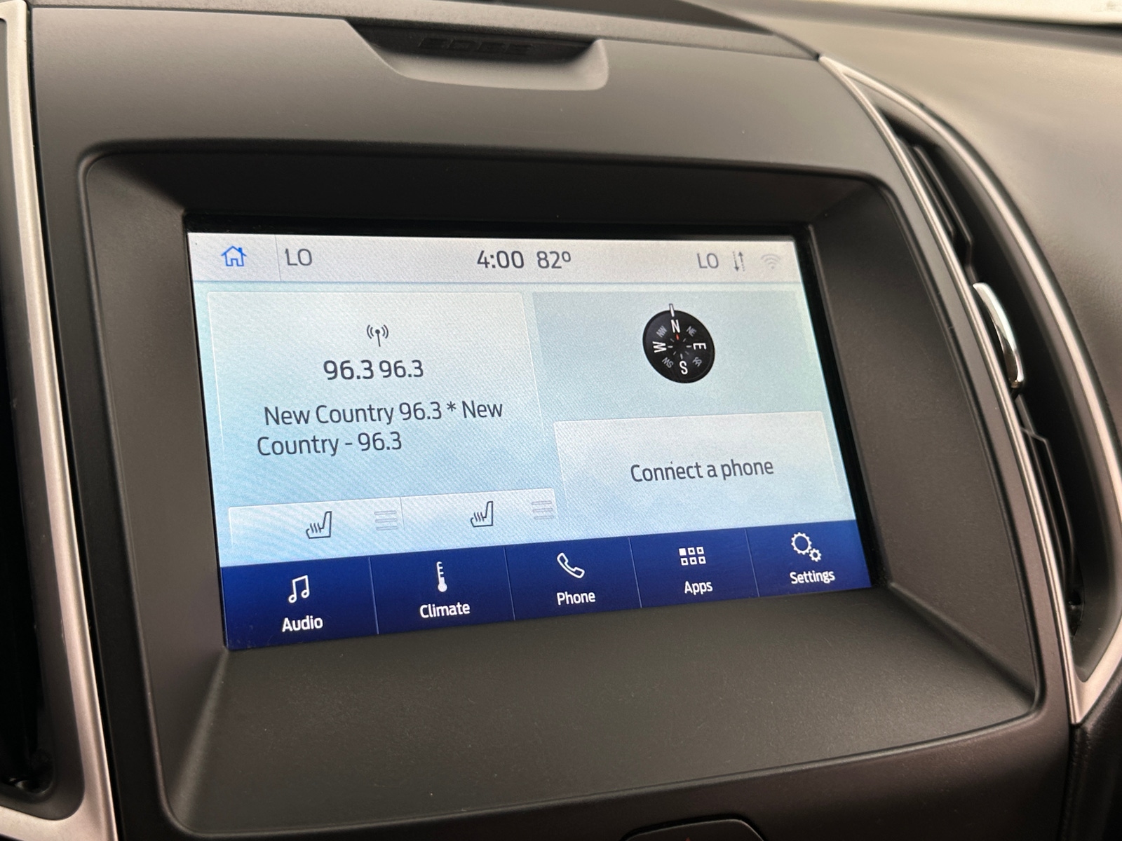 Thumbnail: 2020 Ford Edge - 3
