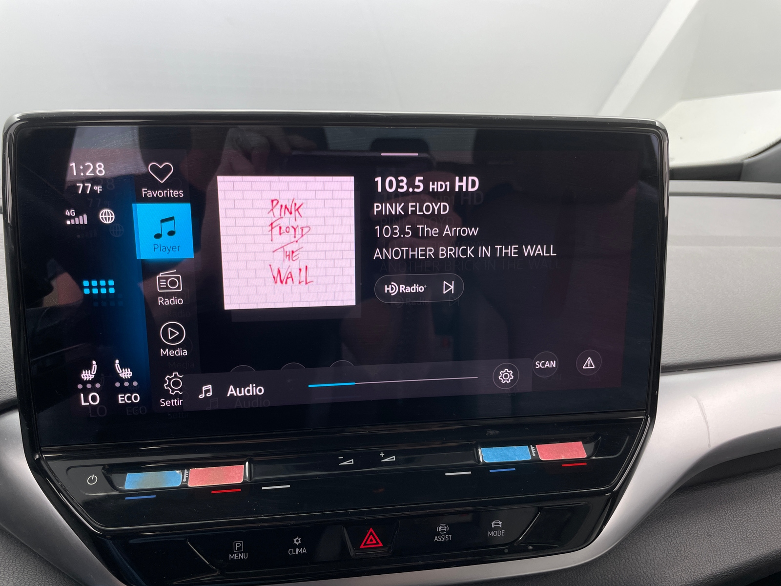 Thumbnail: 2021 Volkswagen ID.4 - 3