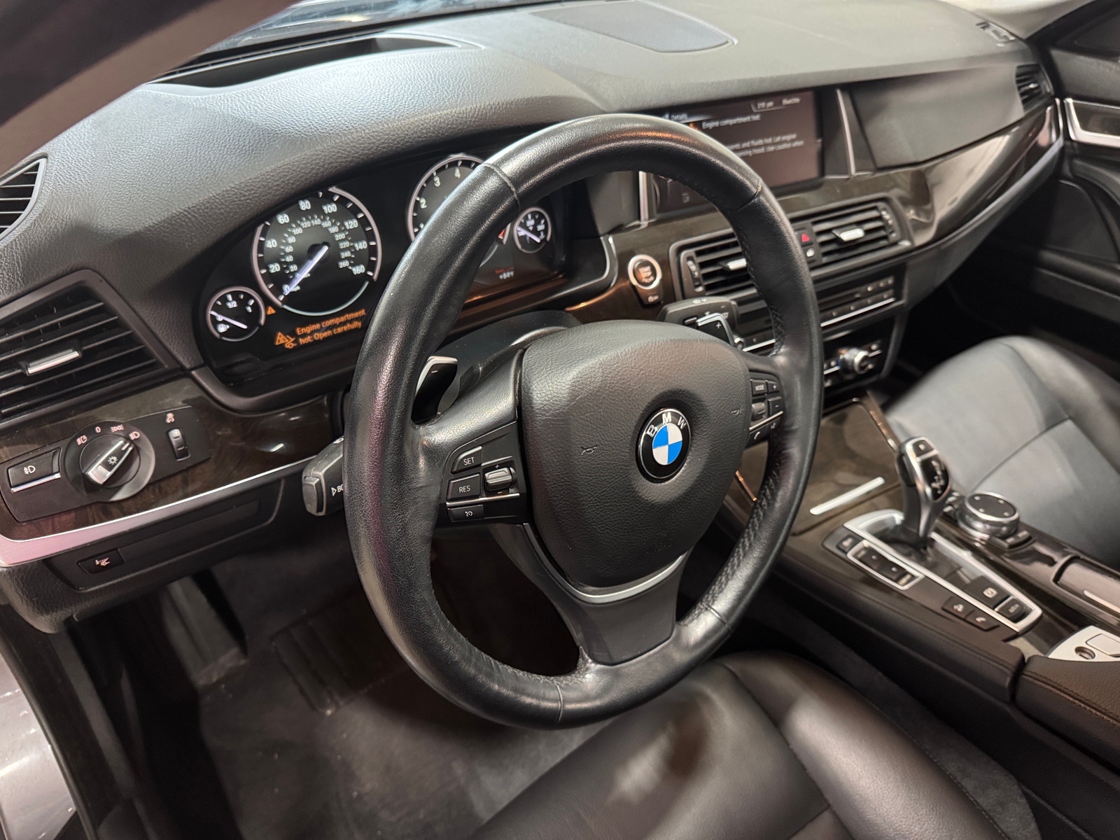 Thumbnail: 2016 BMW 5 Series - 2