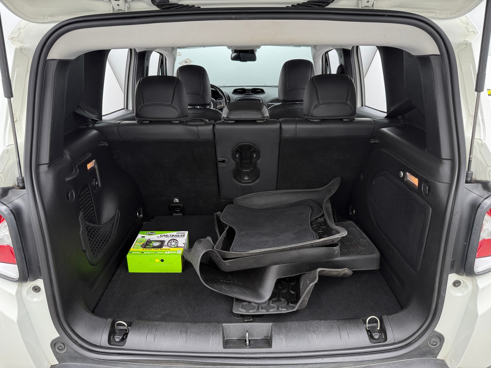 Thumbnail: 2016 Jeep Renegade - 6