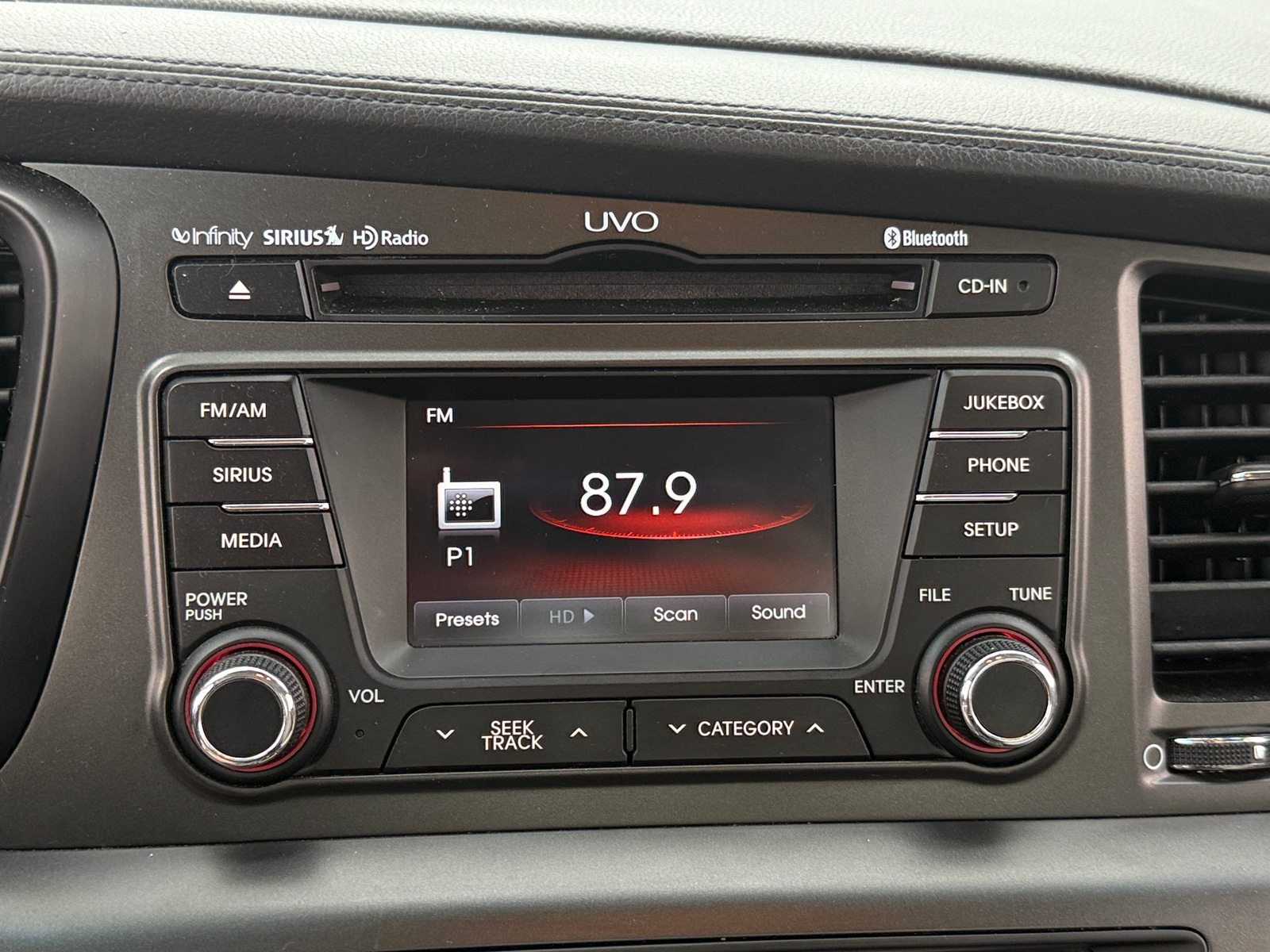 Thumbnail: 2013 Kia Optima - 4