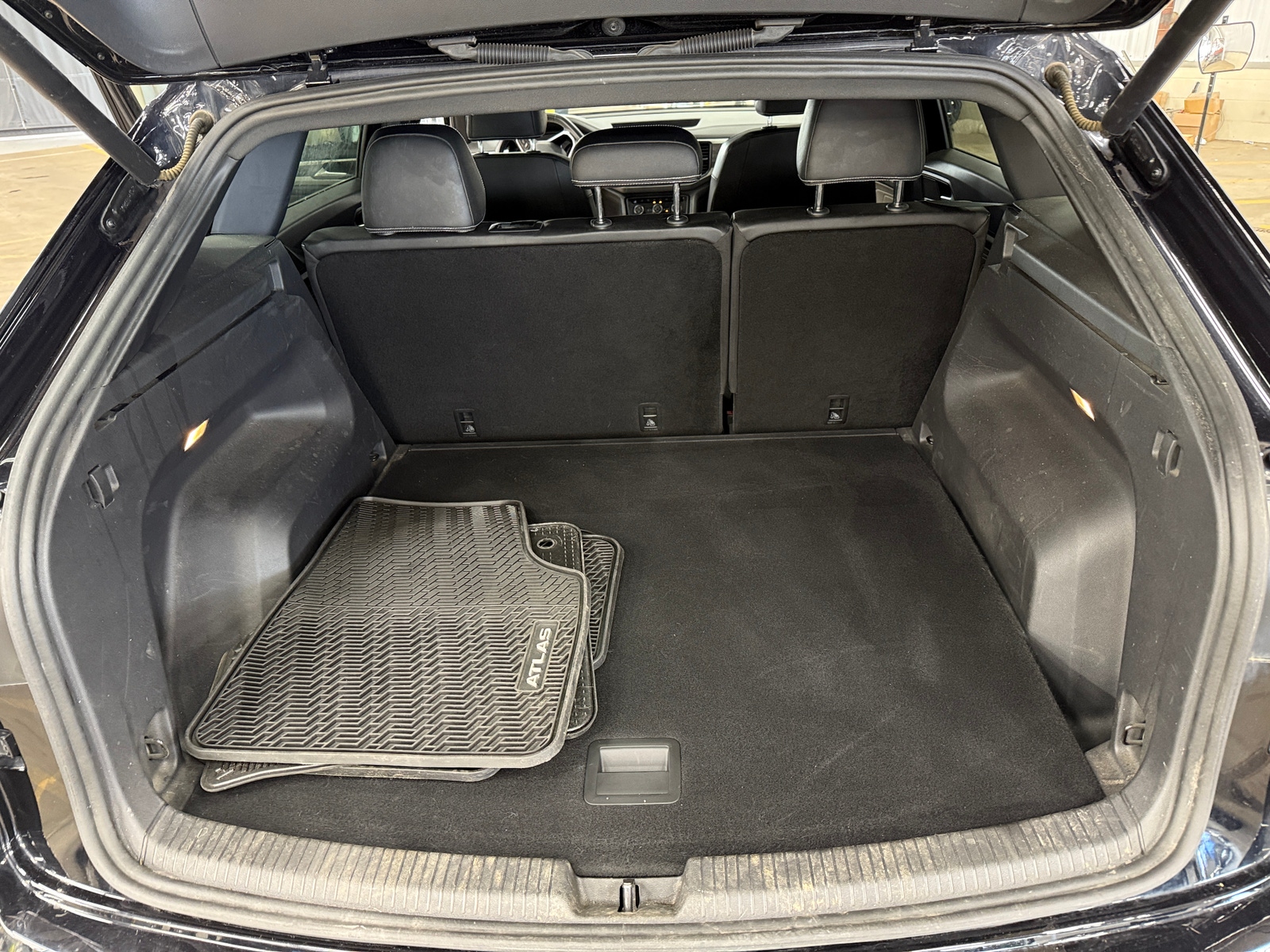 Thumbnail: 2021 Volkswagen Atlas - 6