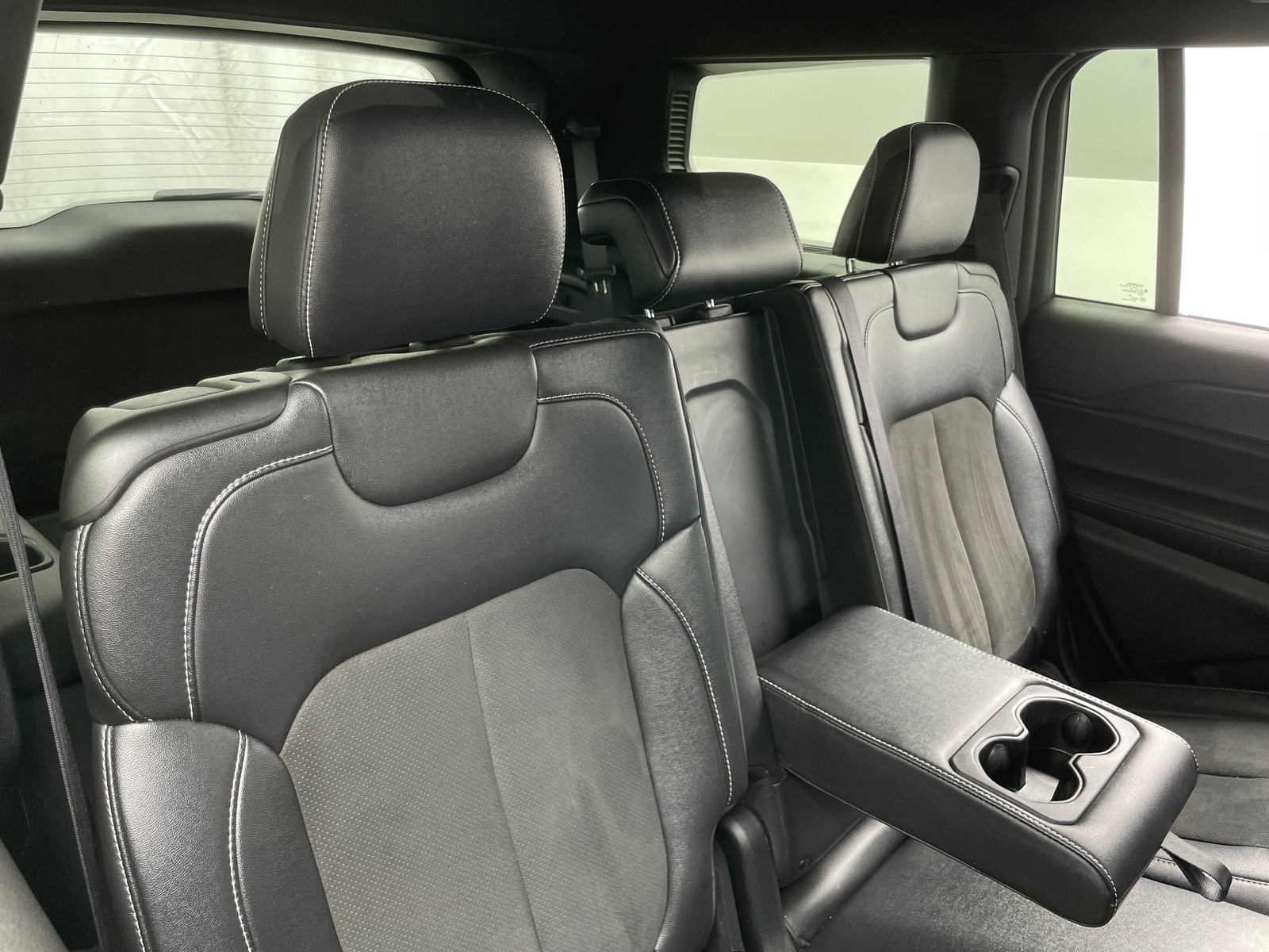 Thumbnail: 2024 Jeep Grand Cherokee L - 5