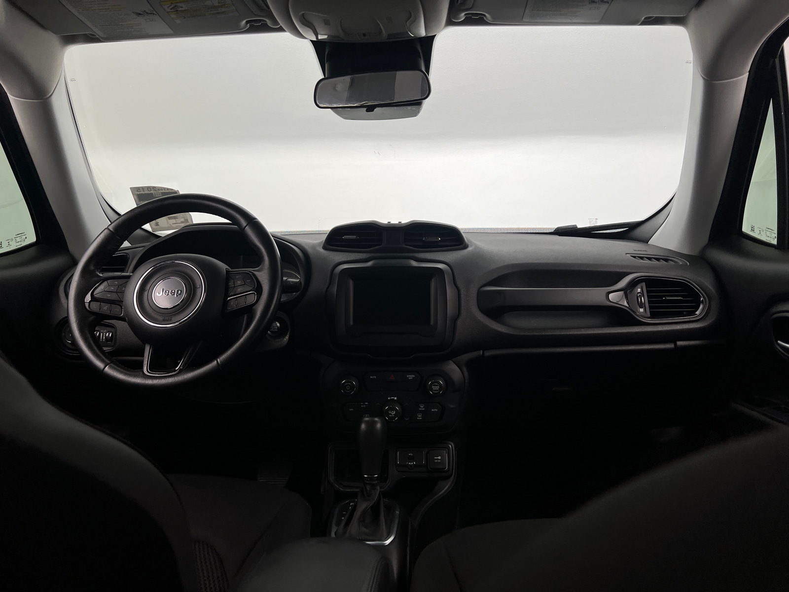 Thumbnail: 2018 Jeep Renegade - 3