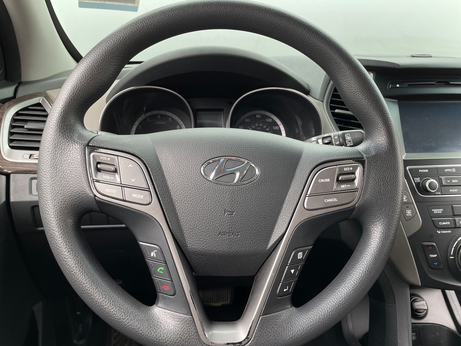 Thumbnail: 2017 Hyundai Santa Fe - 5