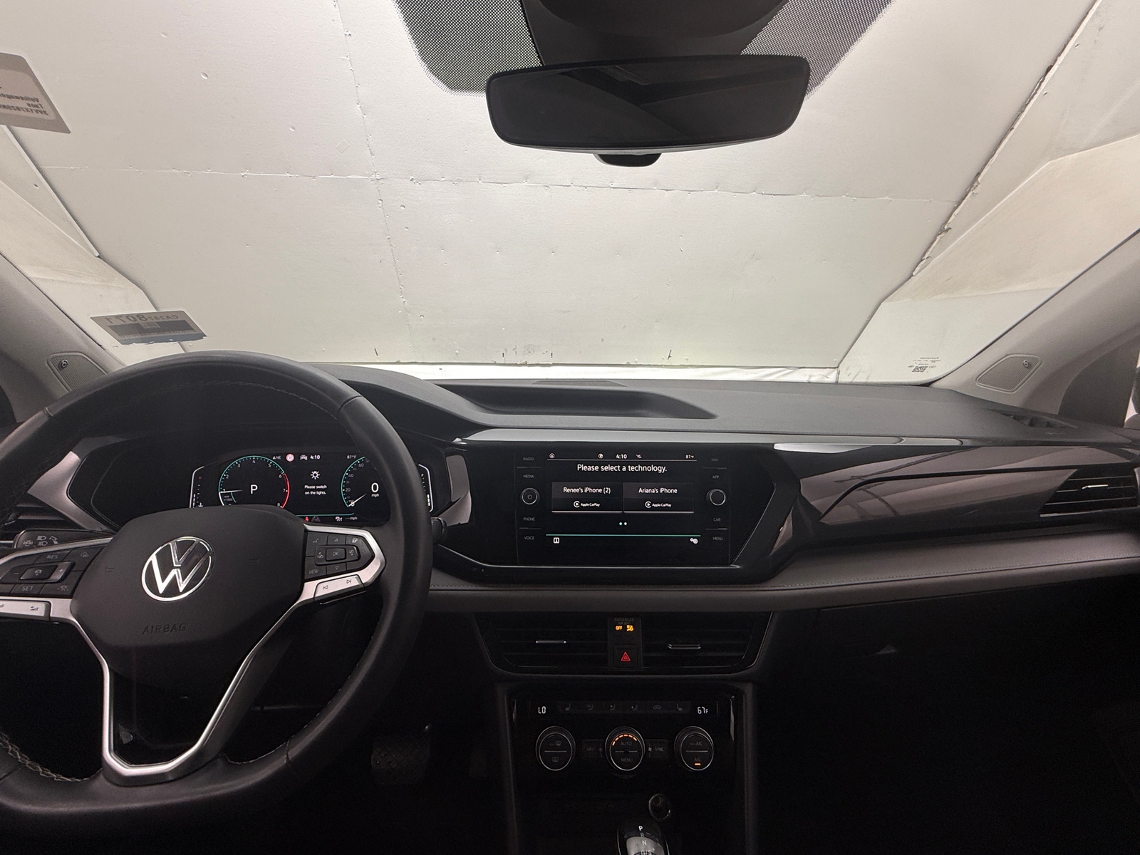 Thumbnail: 2022 Volkswagen Taos - 2