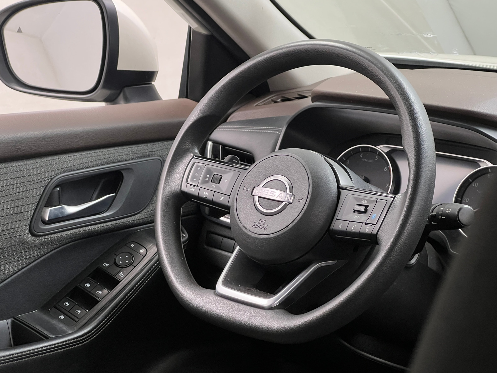 Thumbnail: 2022 Nissan Rogue - 5