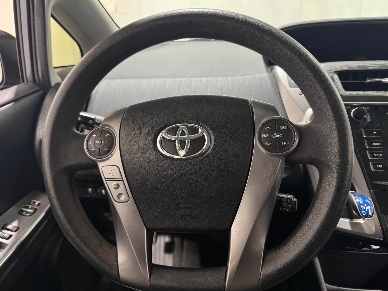 Thumbnail: 2015 Toyota Prius v - 5
