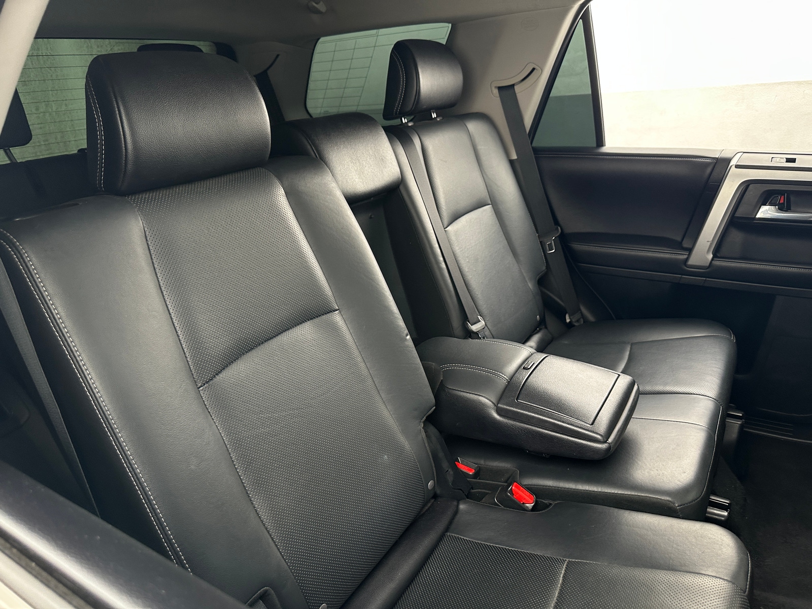 Thumbnail: 2016 Toyota 4Runner - 5