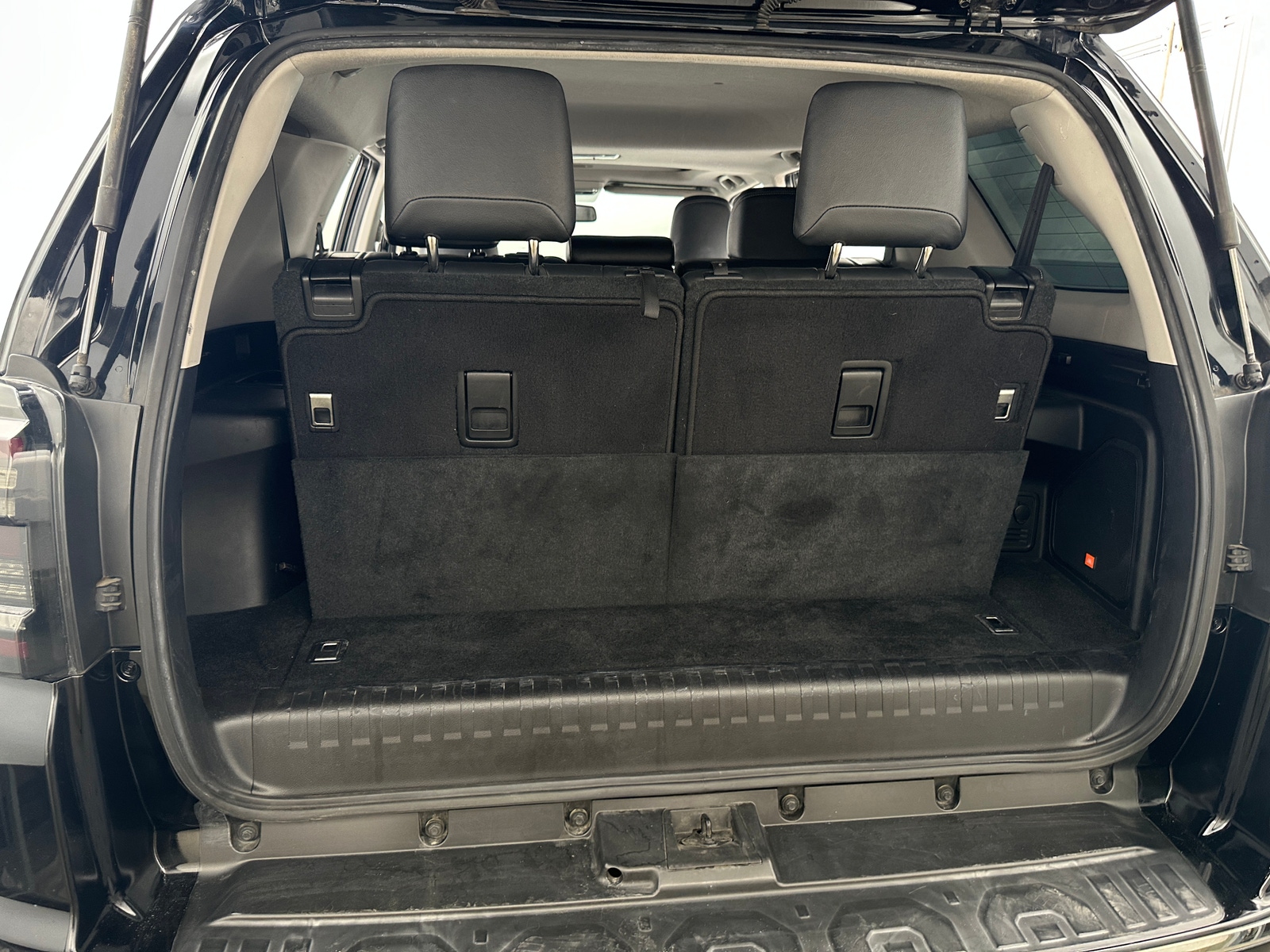 Thumbnail: 2016 Toyota 4Runner - 6