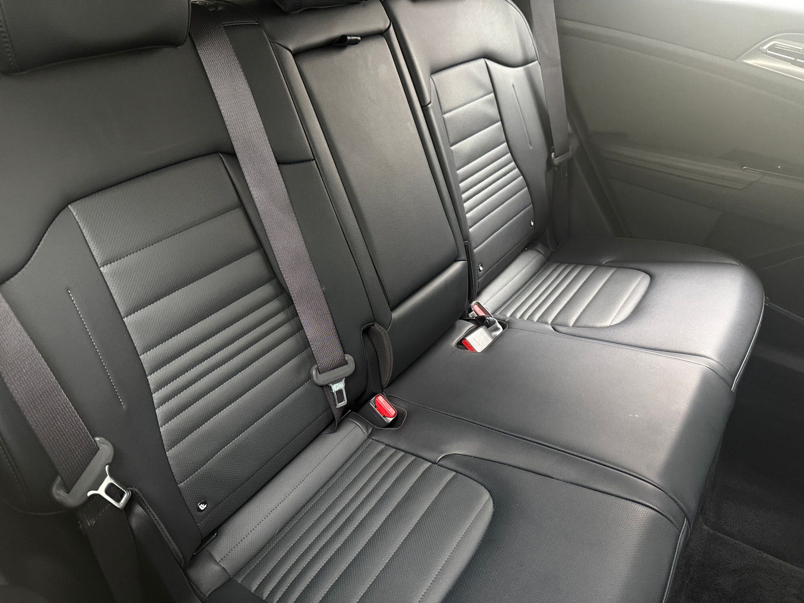 Thumbnail: 2023 Kia Sportage - 5
