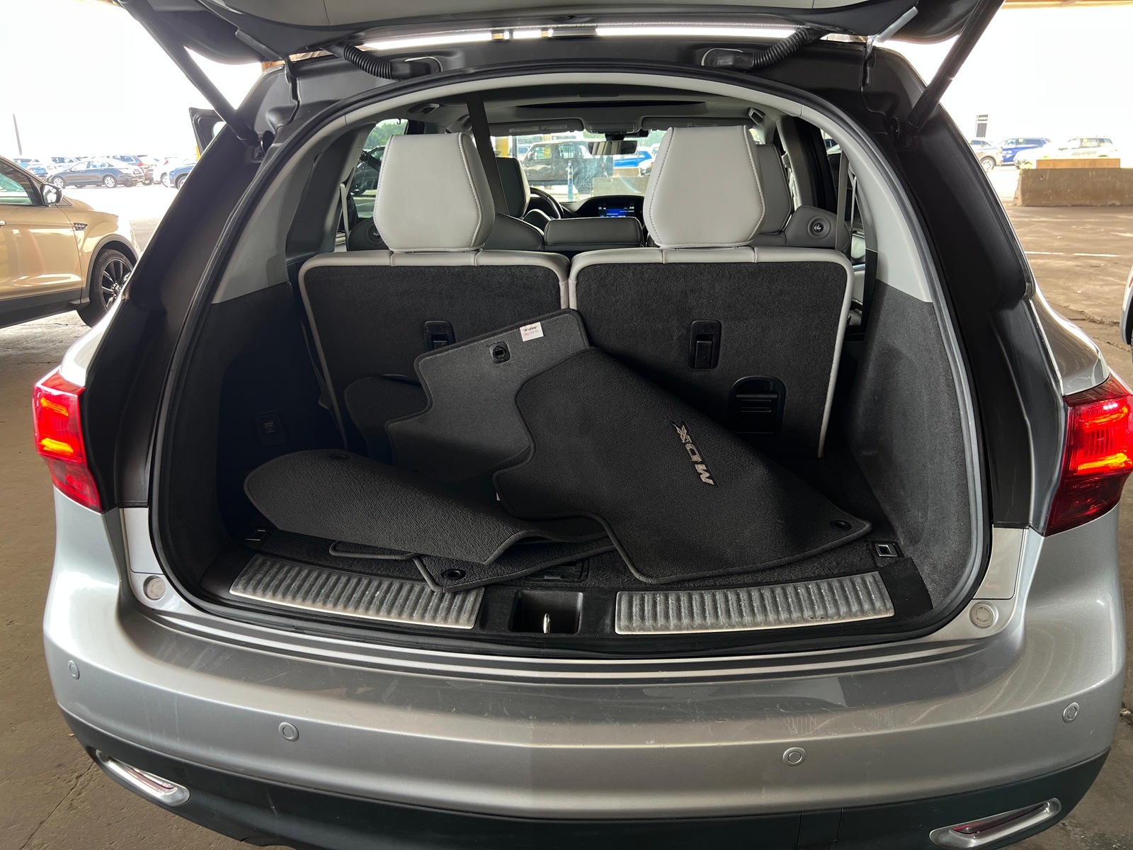 Thumbnail: 2016 Acura MDX - 6