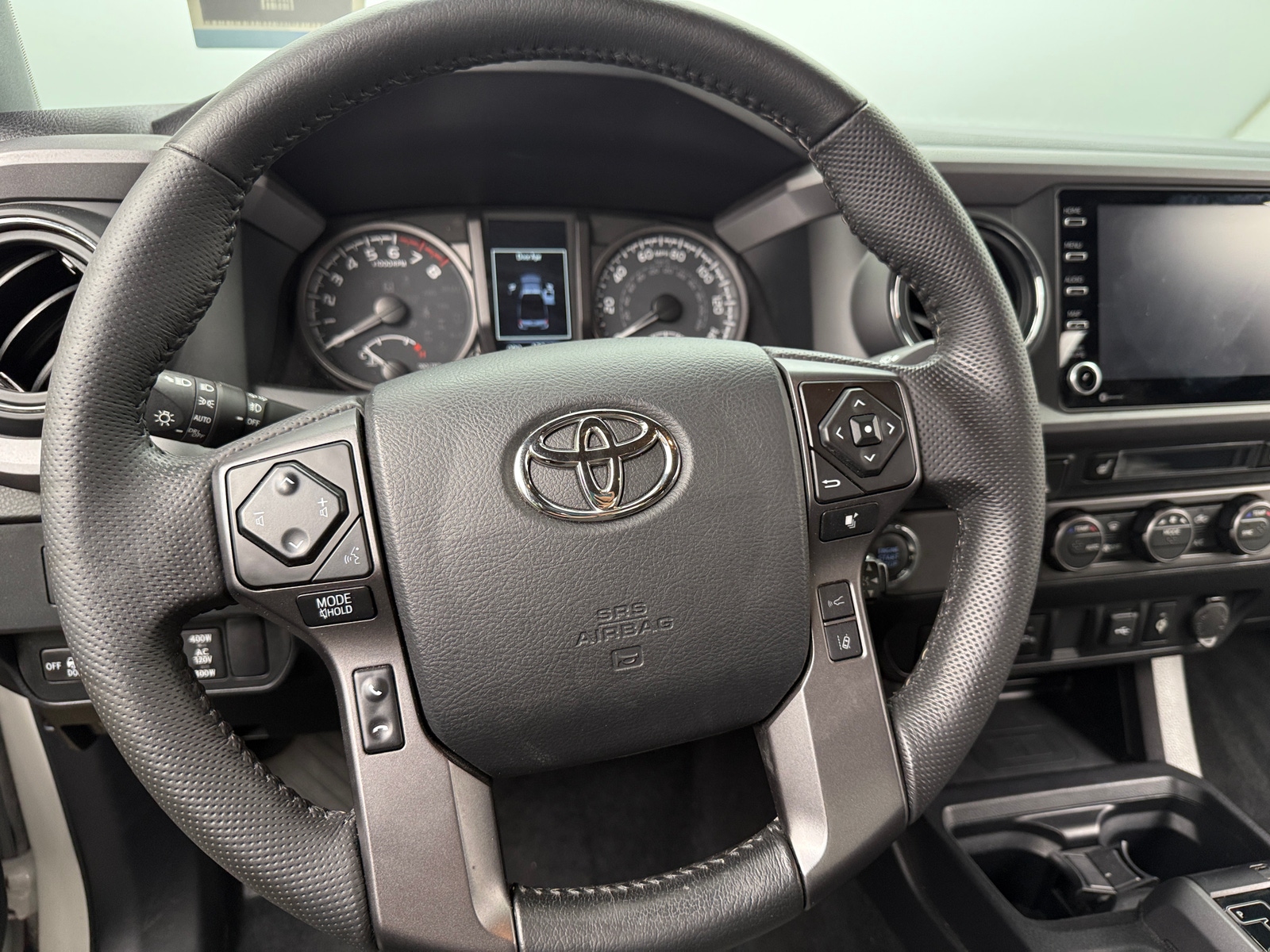 Thumbnail: 2022 Toyota Tacoma - 5