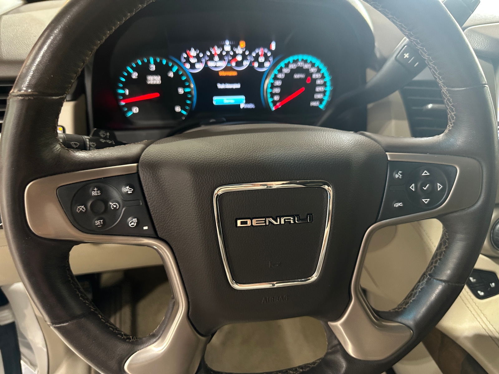 Thumbnail: 2018 GMC Yukon - 4