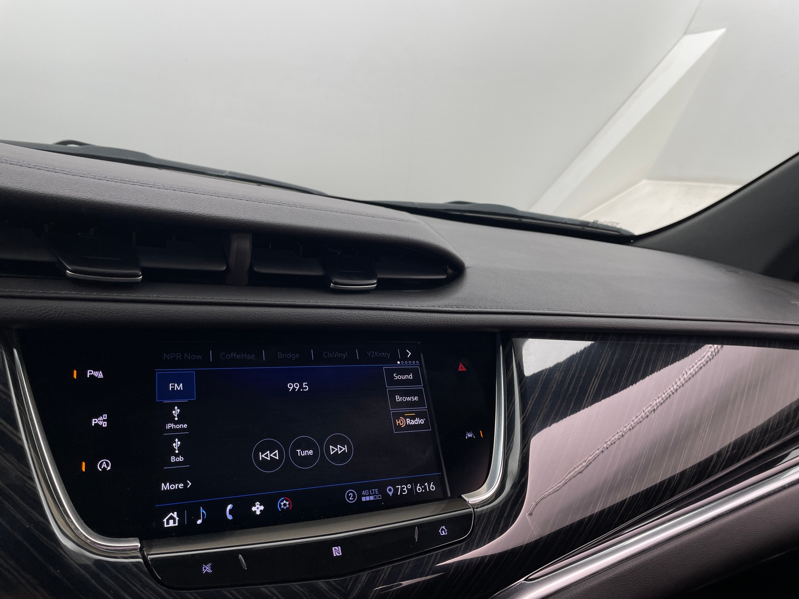 Thumbnail: 2020 Cadillac XT6 - 3