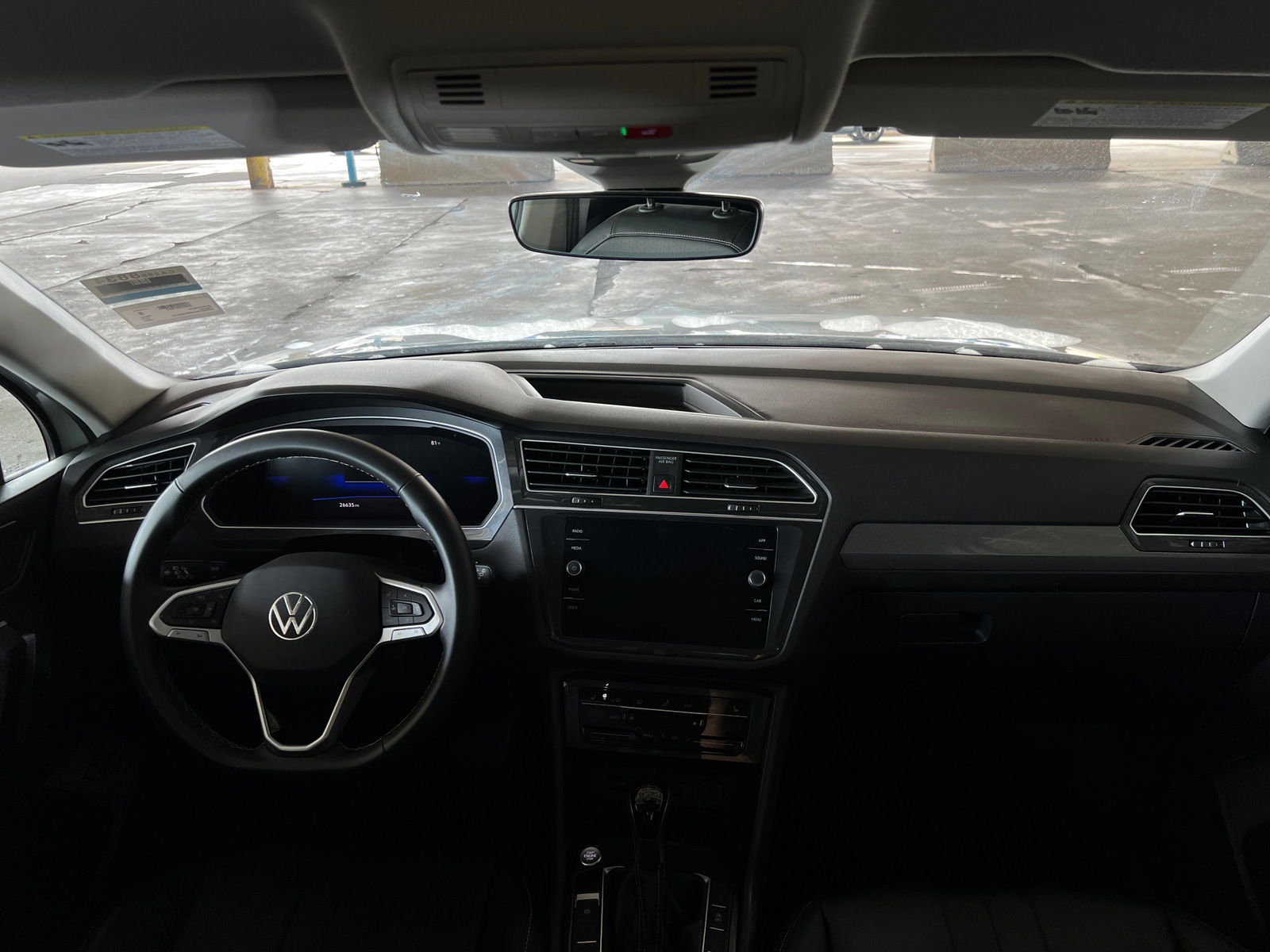 Thumbnail: 2024 Volkswagen Tiguan - 2