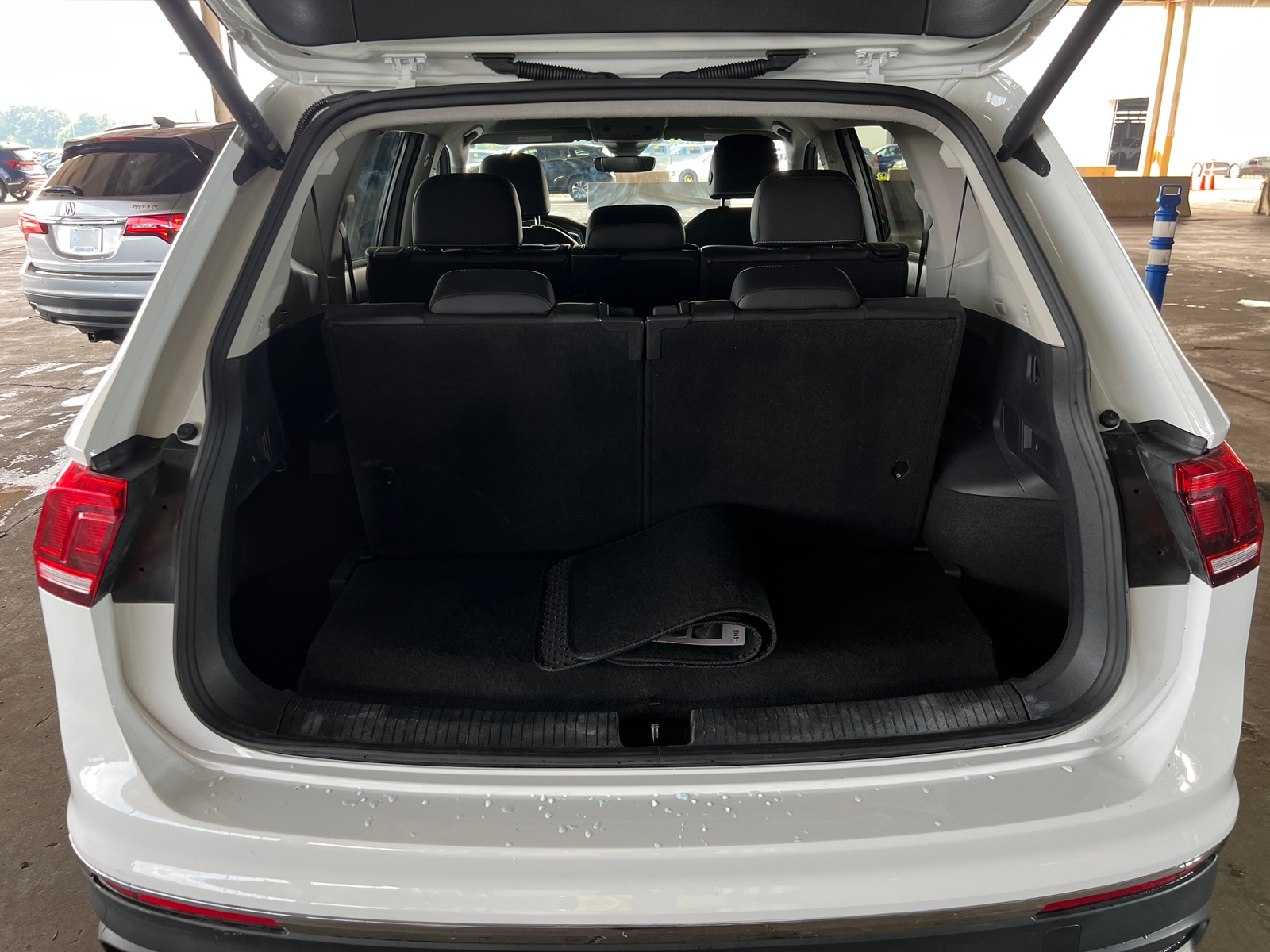 Thumbnail: 2024 Volkswagen Tiguan - 6