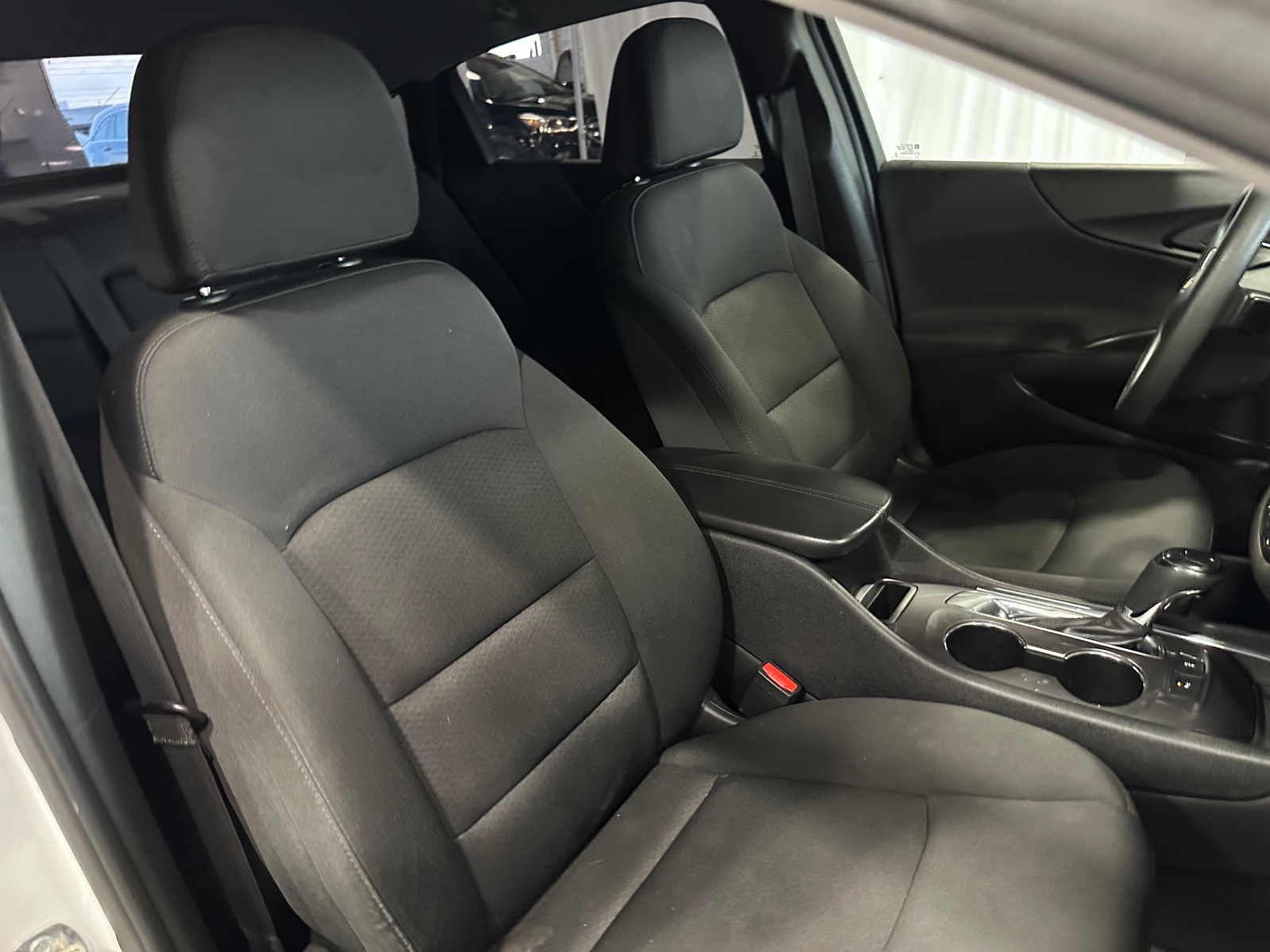 Thumbnail: 2020 Chevrolet Malibu - 2