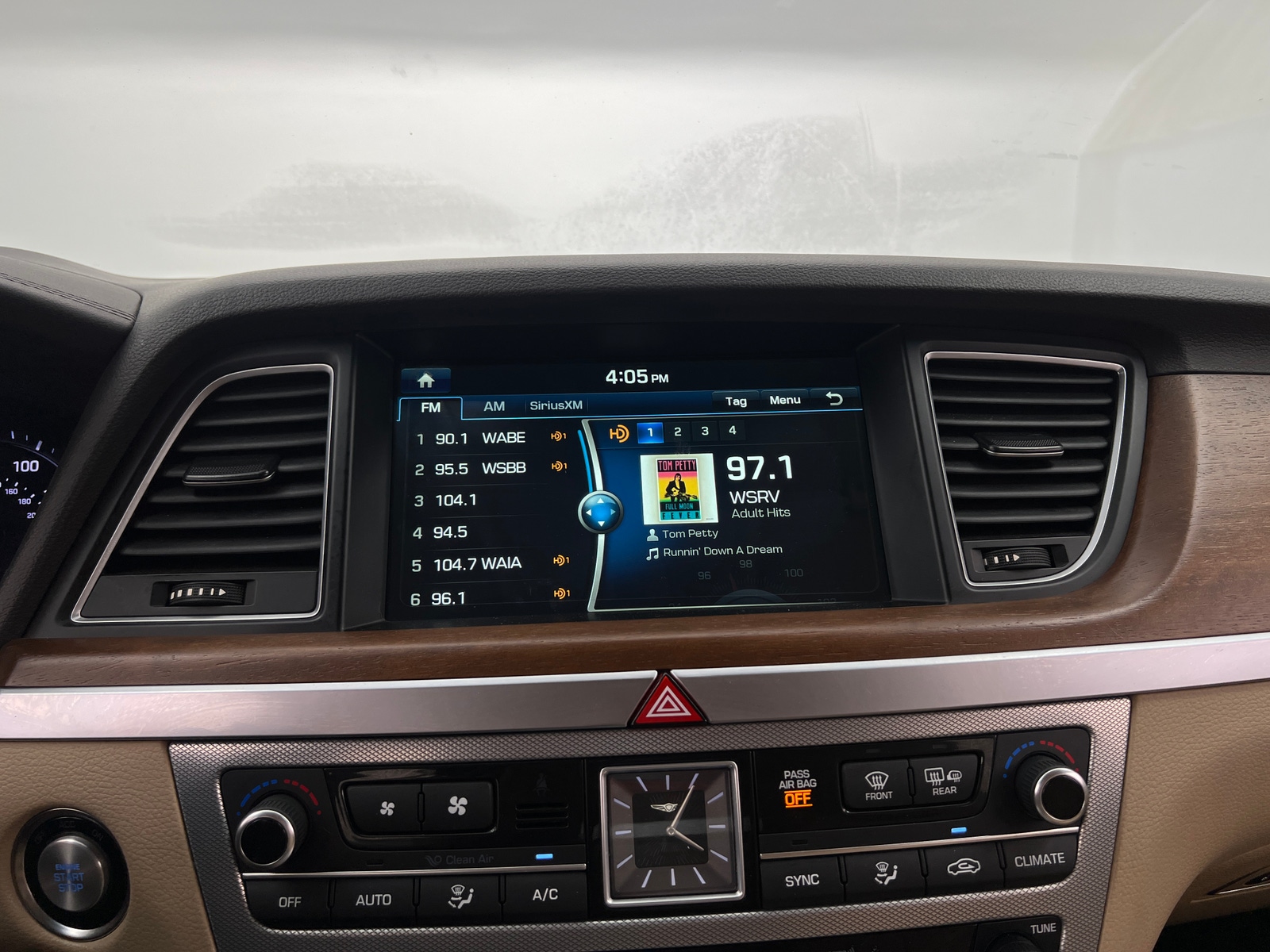 Thumbnail: 2018 Genesis G80 - 3