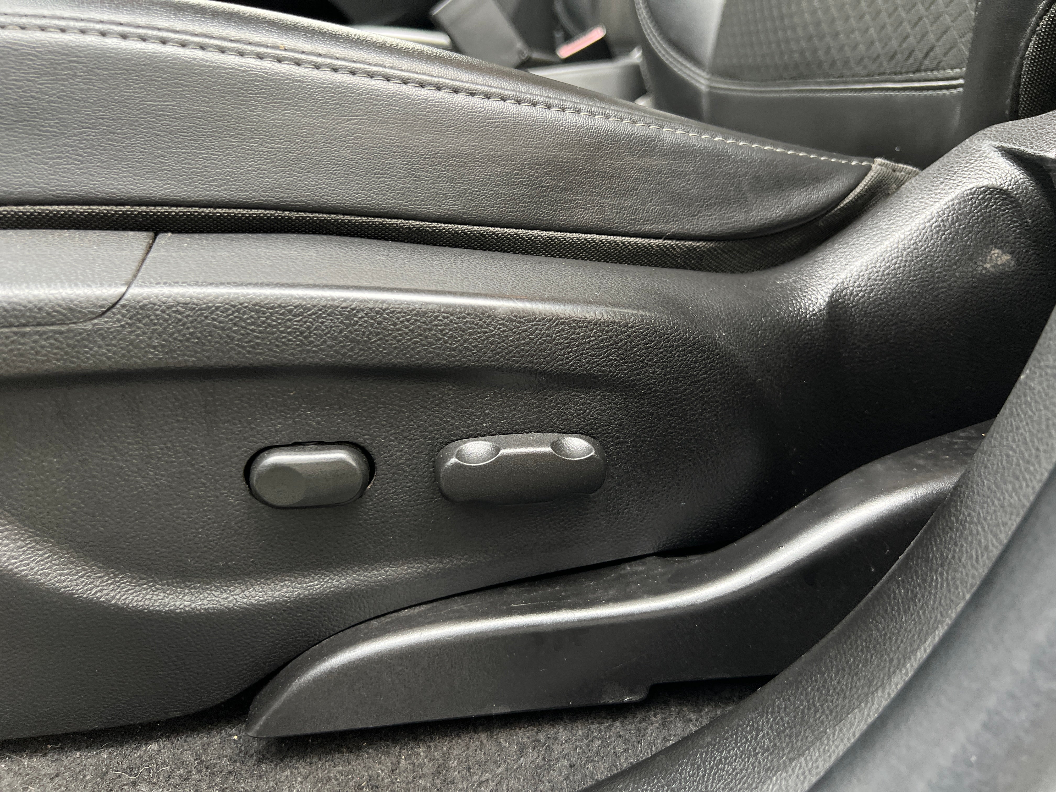 Used 2021 Buick Encore Preferred with VIN KL4CJESM2MB371463 for sale in Oak Creek, WI